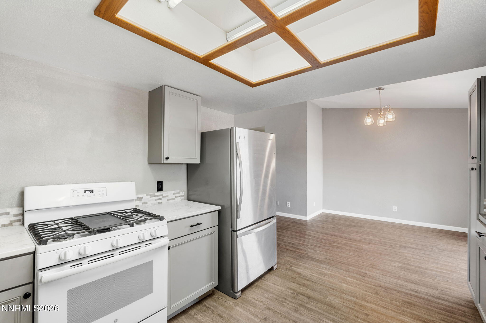 1006 Opal Way Property Photo 12