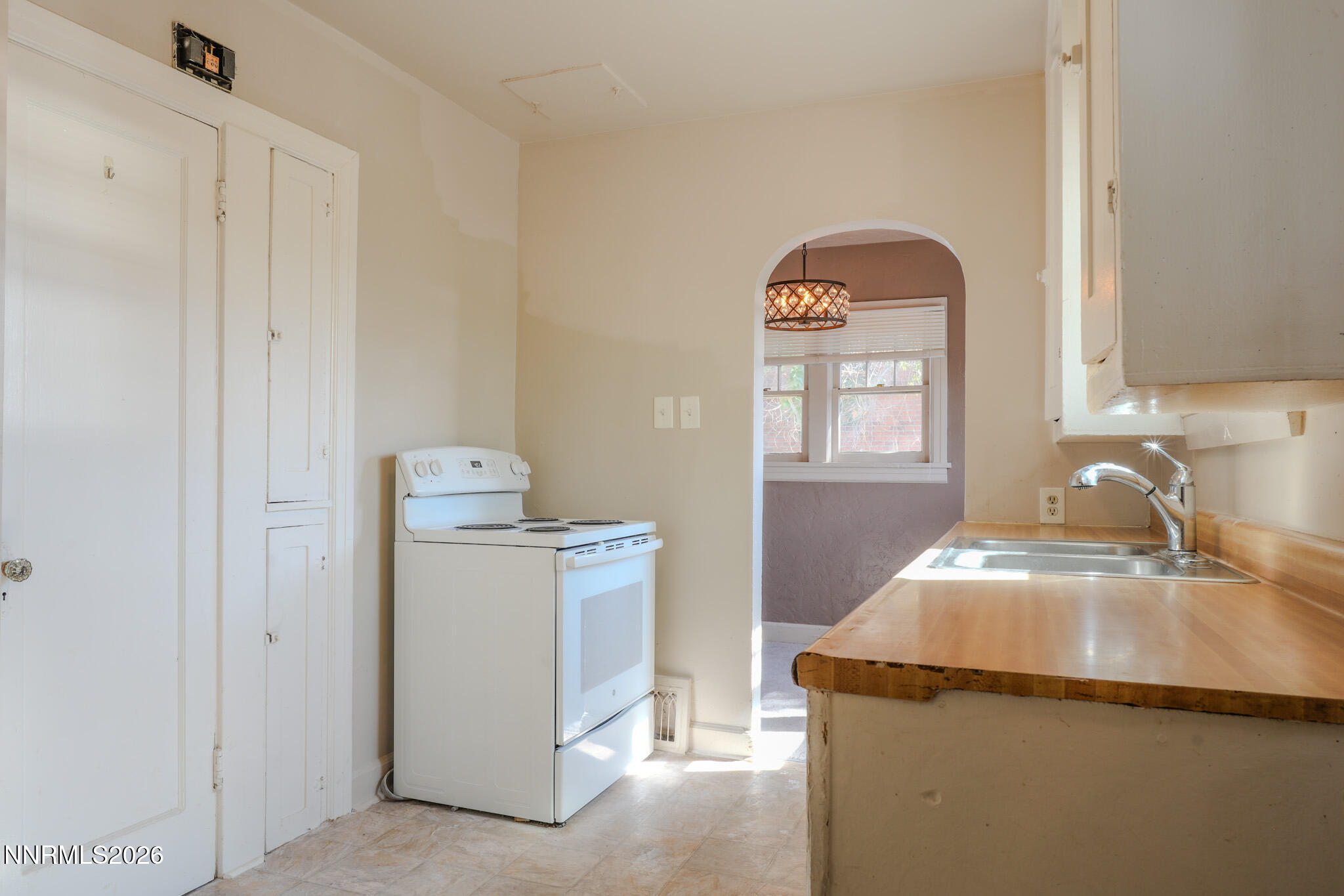 963 S Center Street Property Photo 2