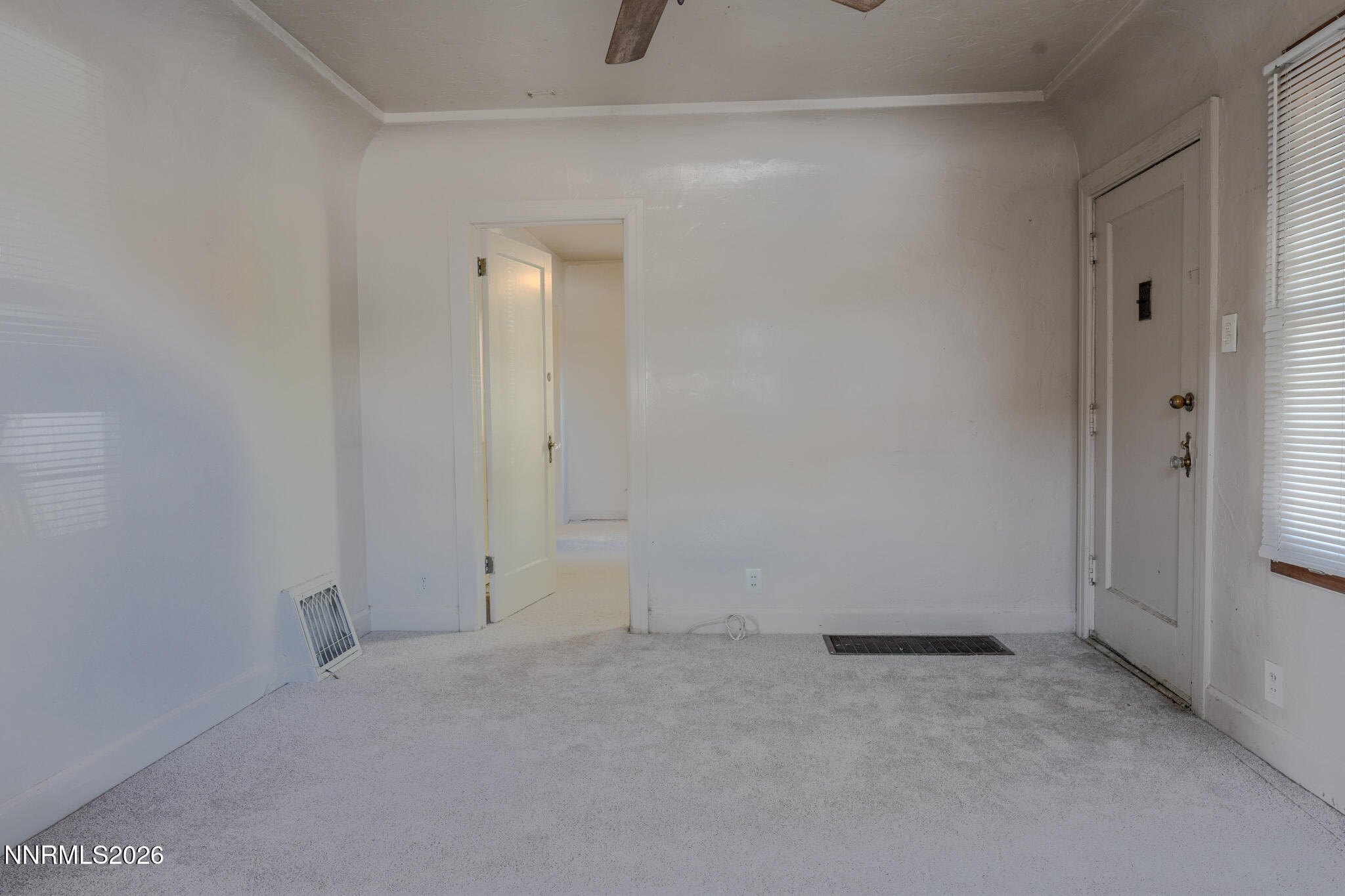 963 S Center Street Property Photo 4