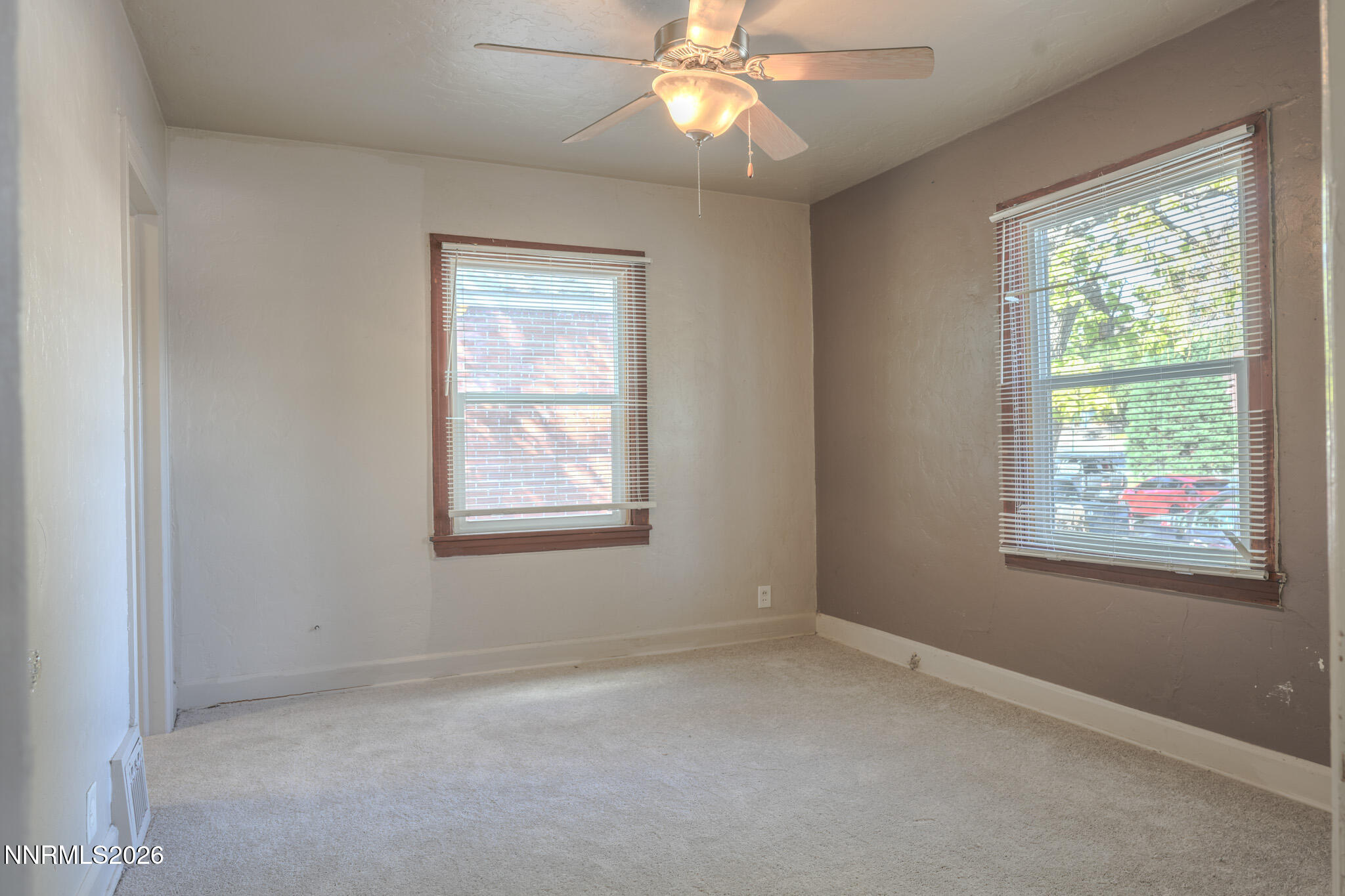 963 S Center Street Property Photo 5