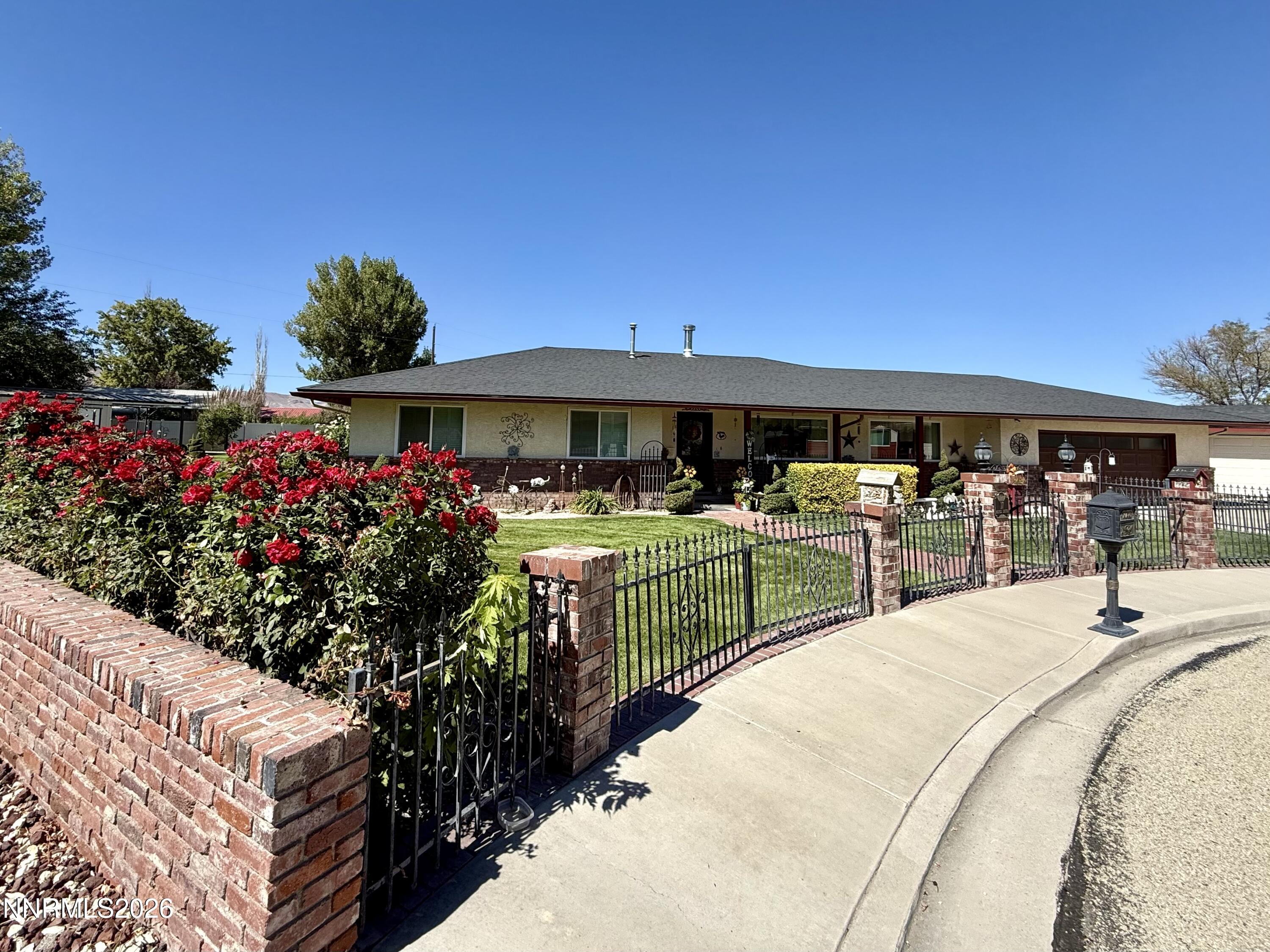 17 Maple Drive Property Photo 1