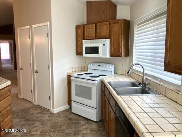 5121 Driftstone Avenue Property Photo 2