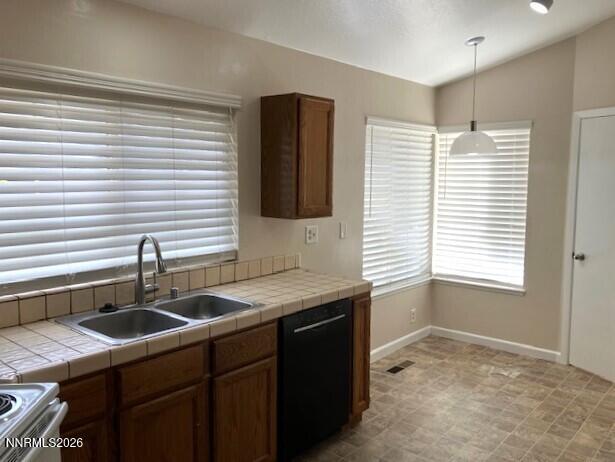5121 Driftstone Avenue Property Photo 3