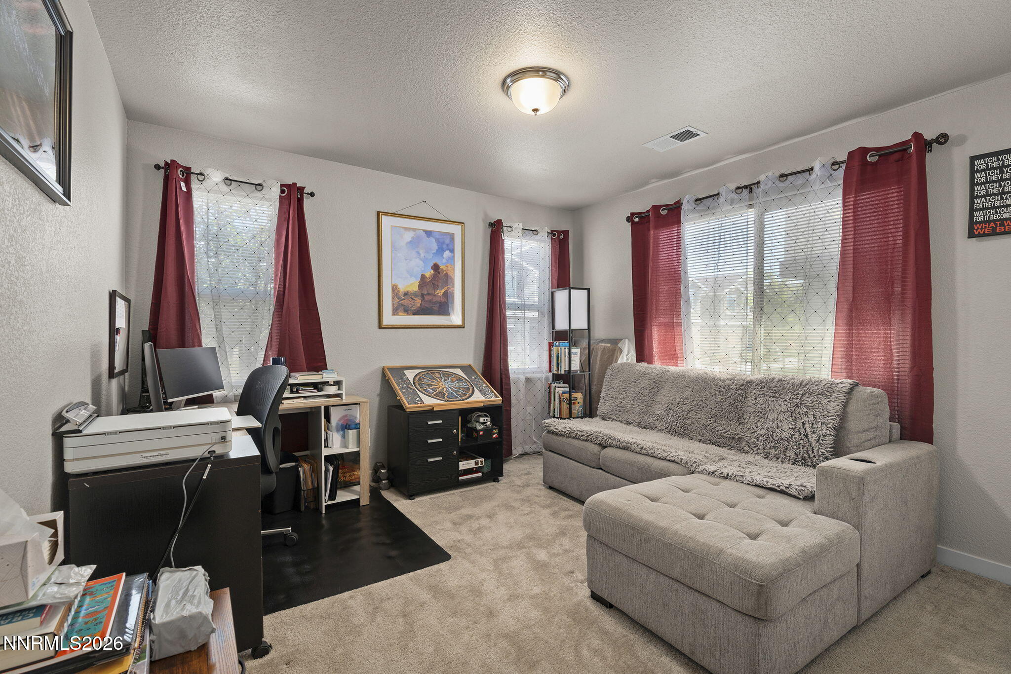 915 Garden Court Property Photo 10