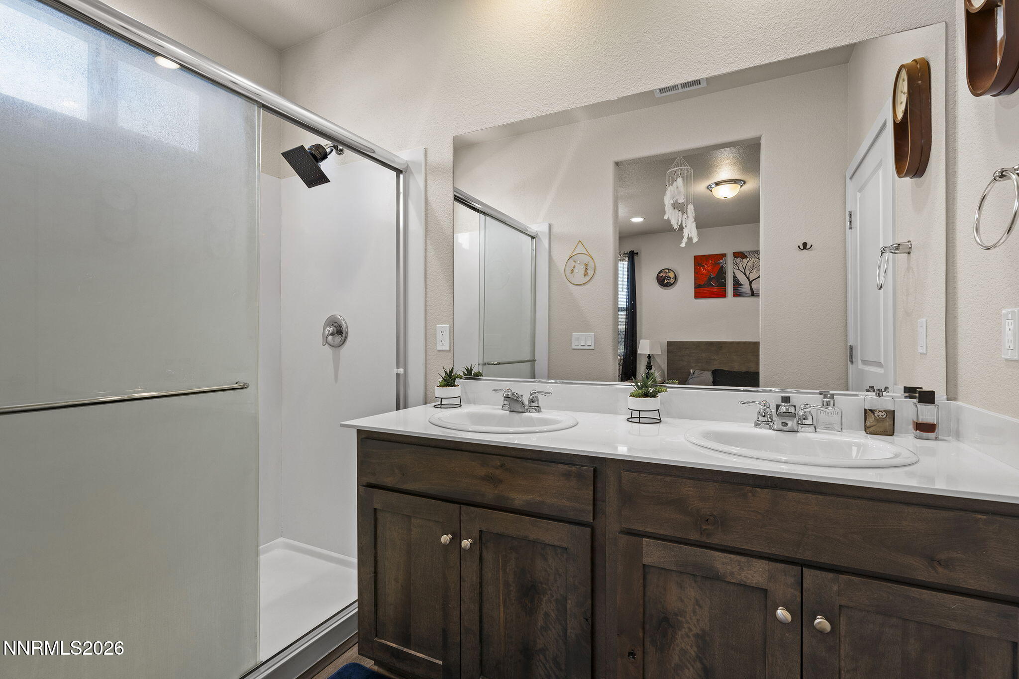 915 Garden Court Property Photo 20