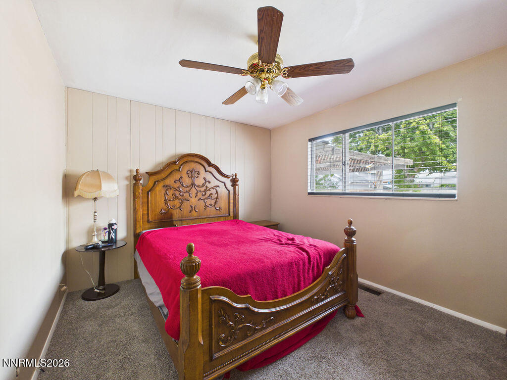 626 Prater Way Property Photo 15