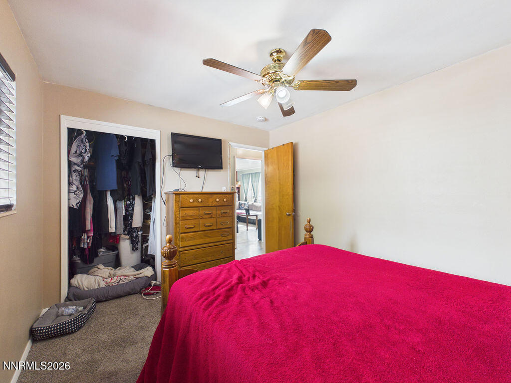 626 Prater Way Property Photo 16