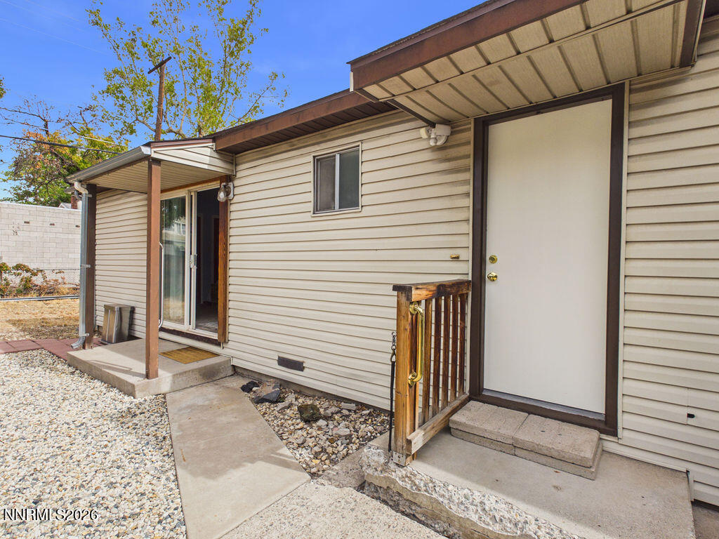 626 Prater Way Property Photo 19