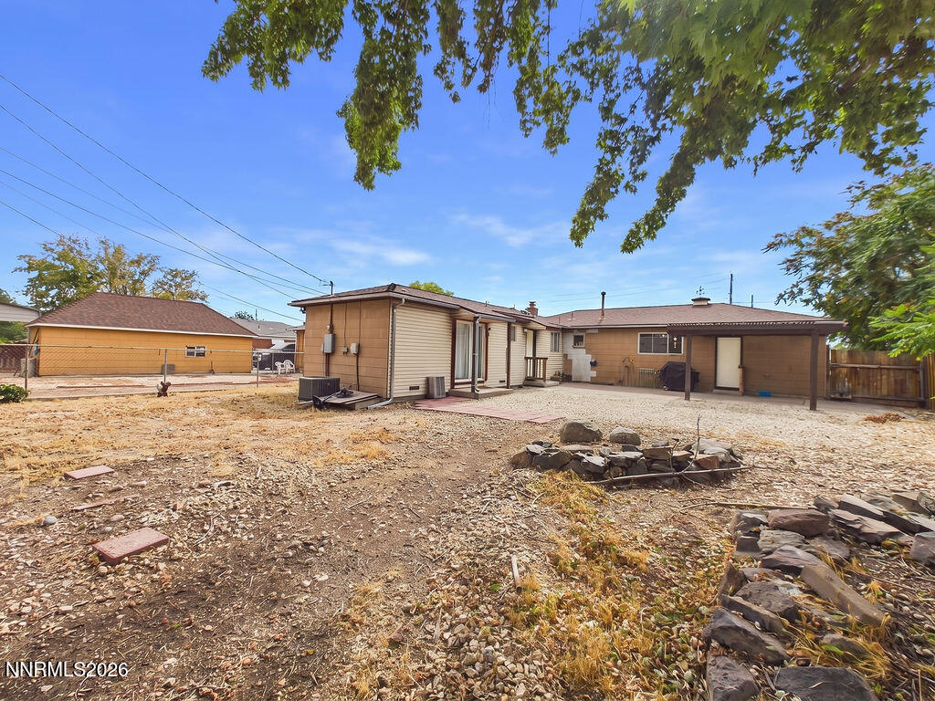 626 Prater Way Property Photo 28