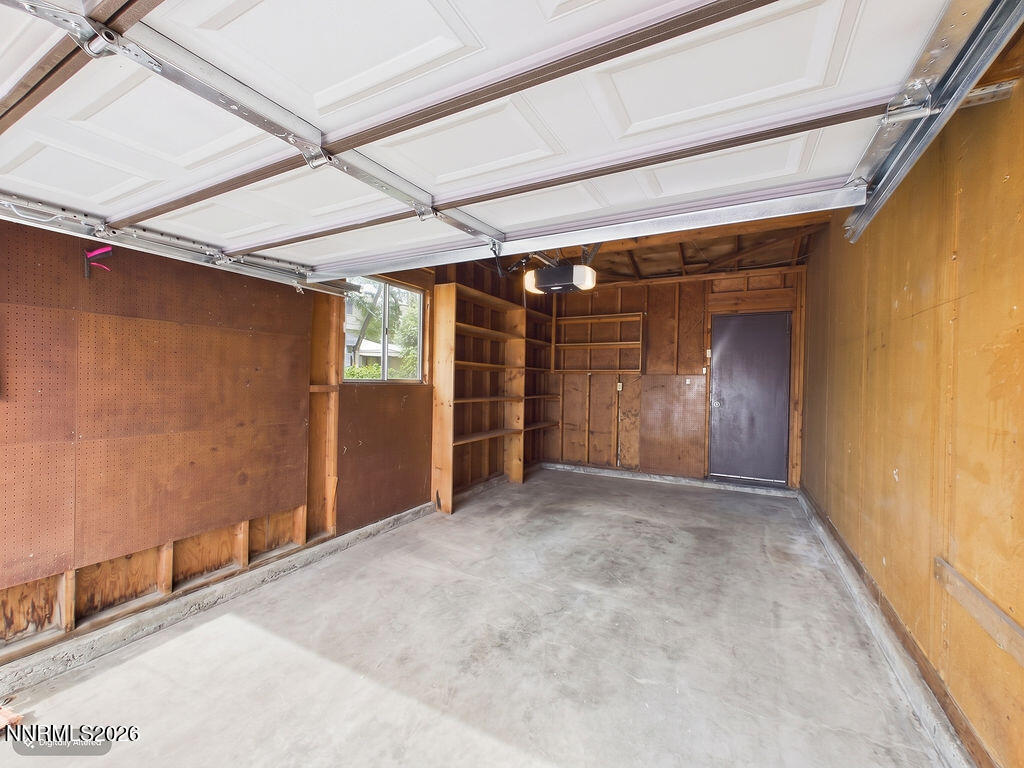 626 Prater Way Property Photo 31