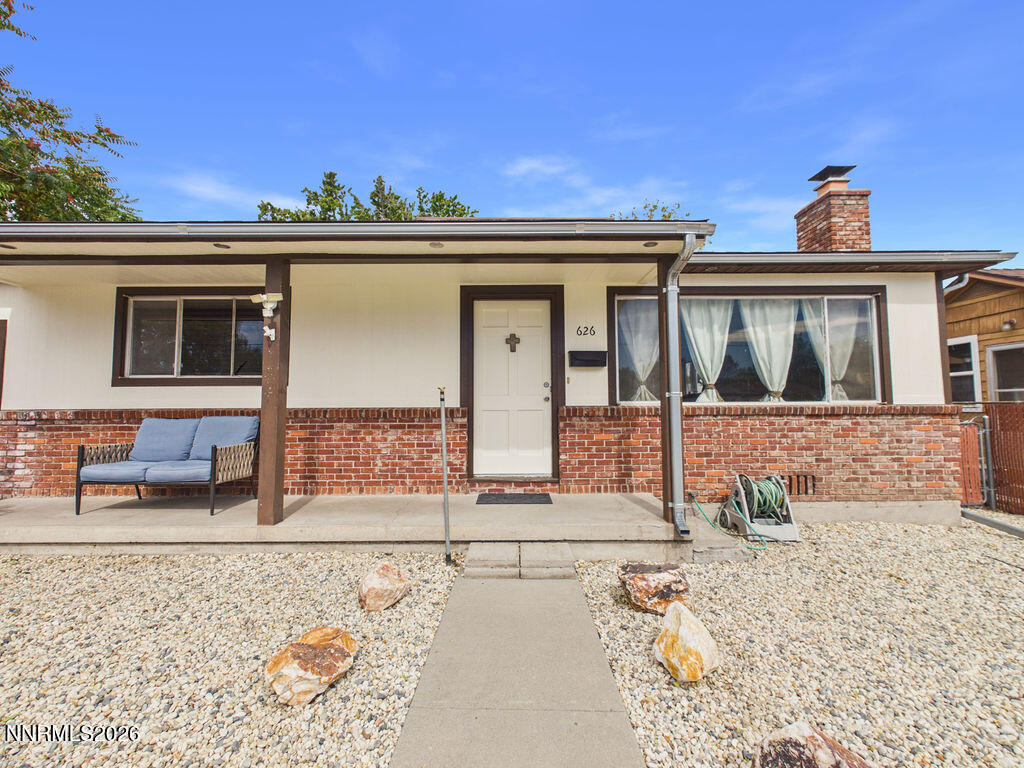 626 Prater Way Property Photo 34