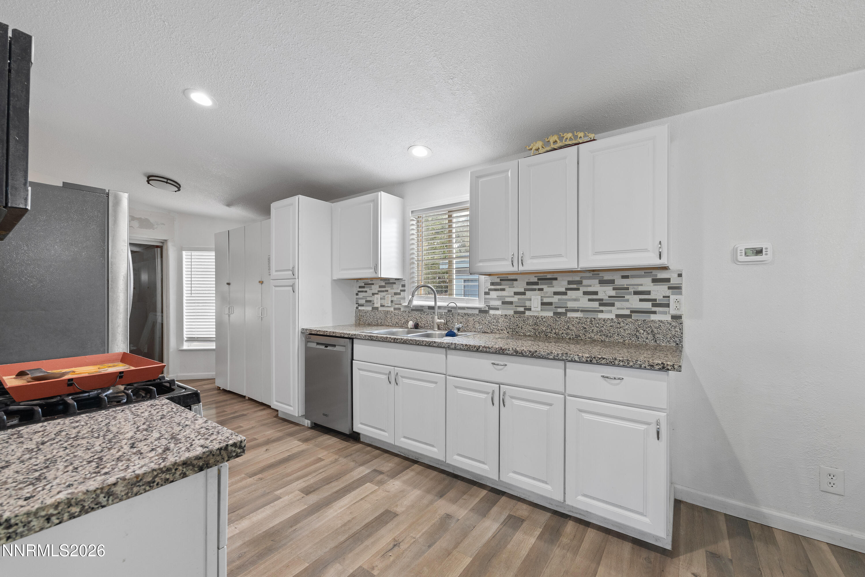 7670 Lytton Road Property Photo 14