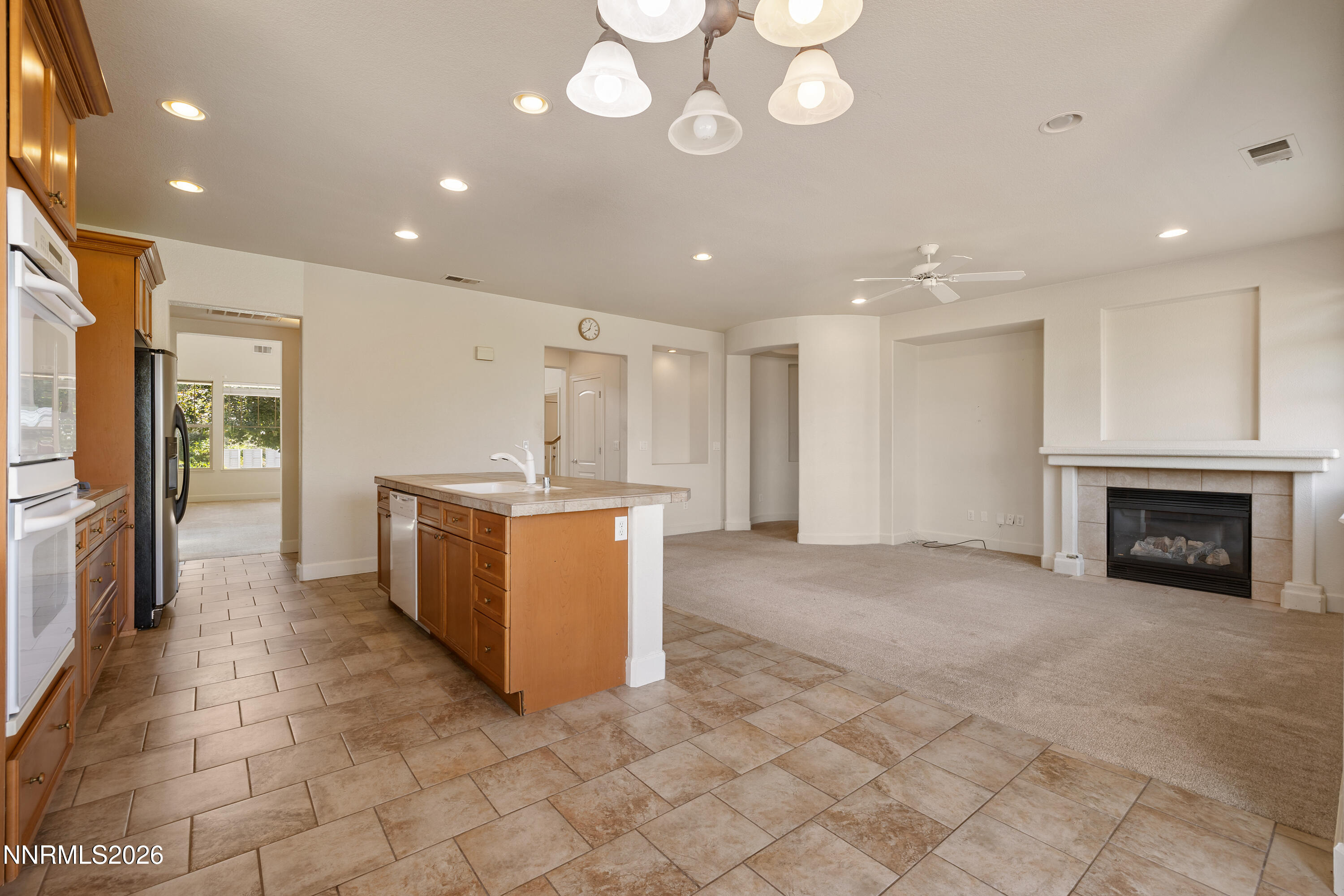 6040 Cielo Circle Property Photo 9