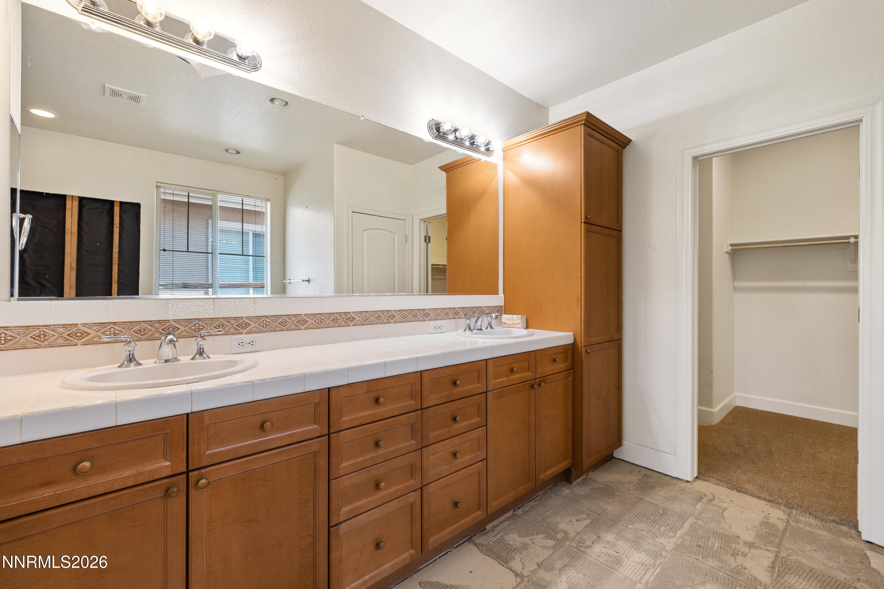 6040 Cielo Circle Property Photo 16