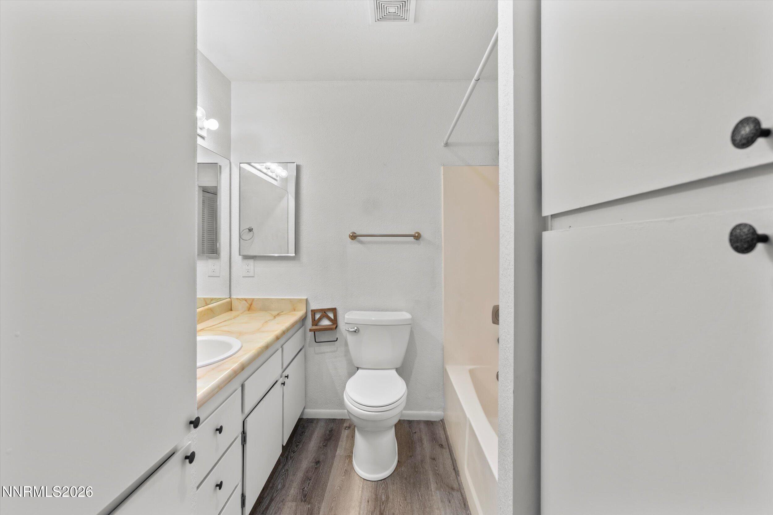 872 Tanager Street # 46 Property Photo 15