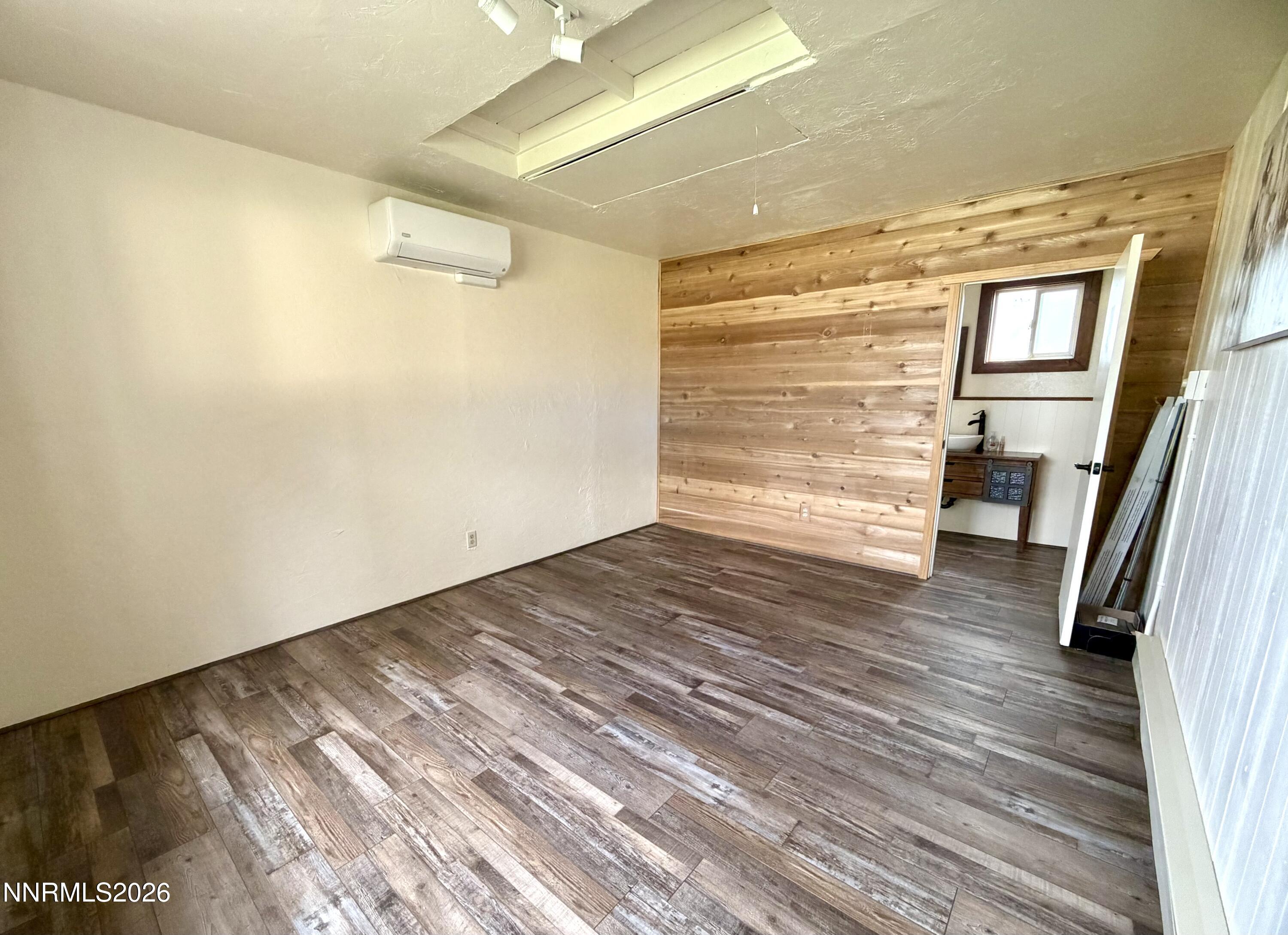 305 Rowel Circle Property Photo 12