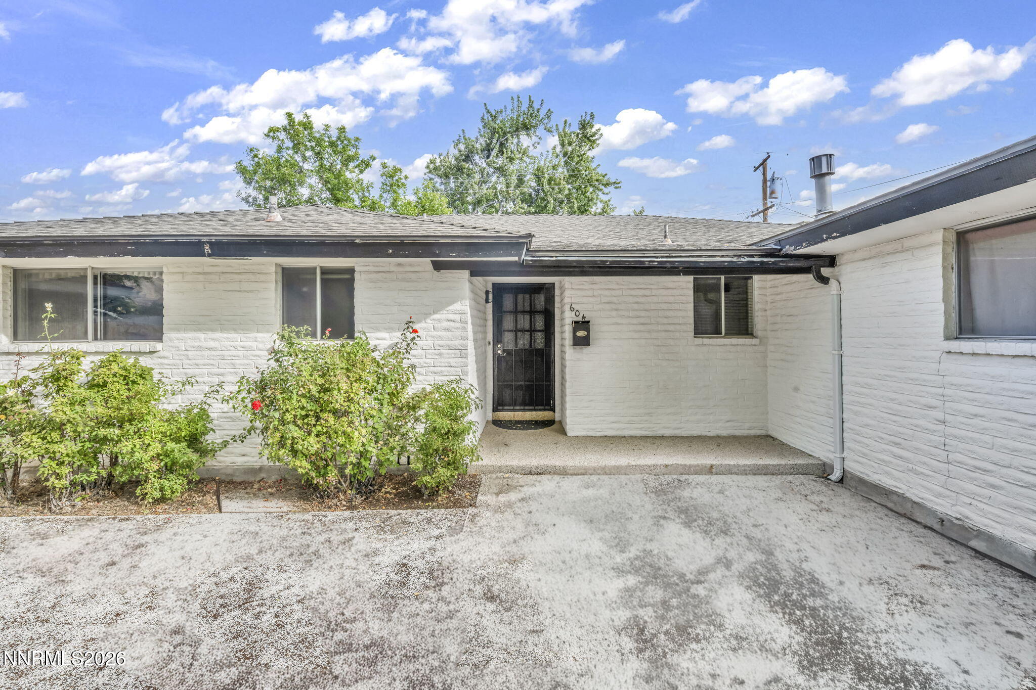 604 W Long Street Property Photo 6