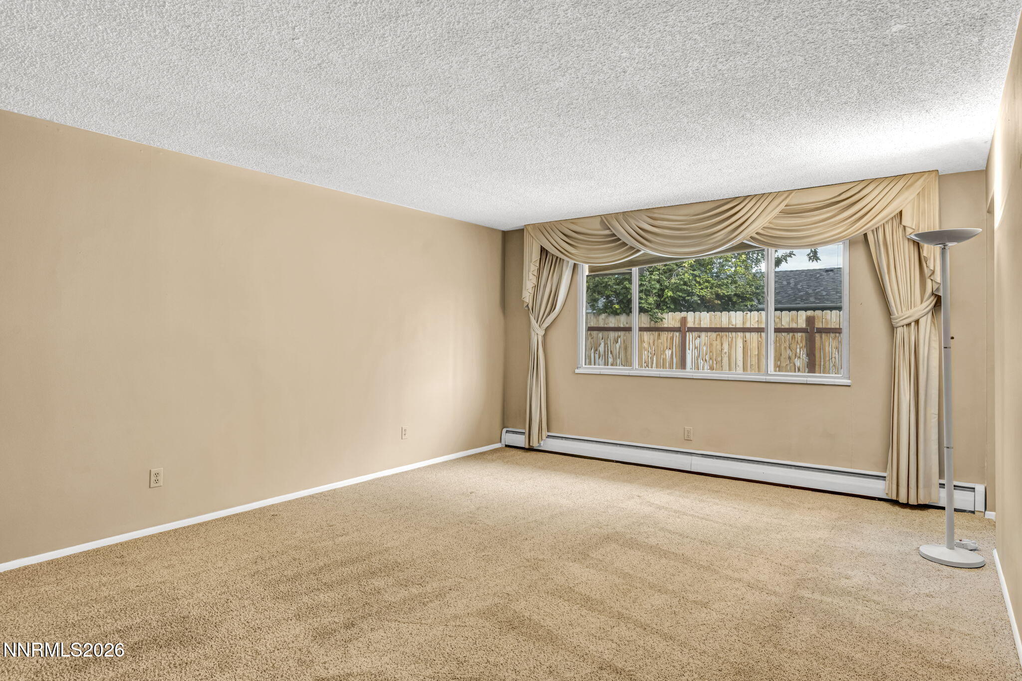 604 W Long Street Property Photo 10