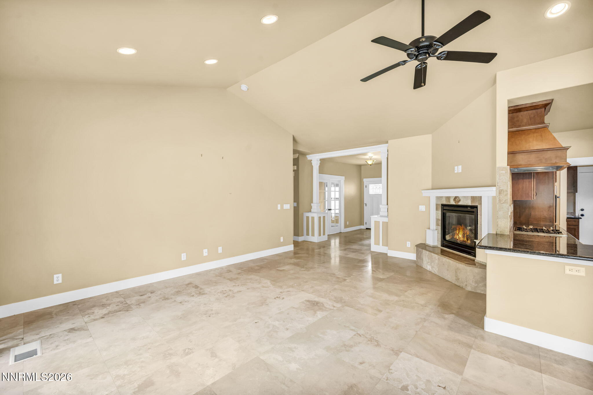 1828 Walnut Court Property Photo 8