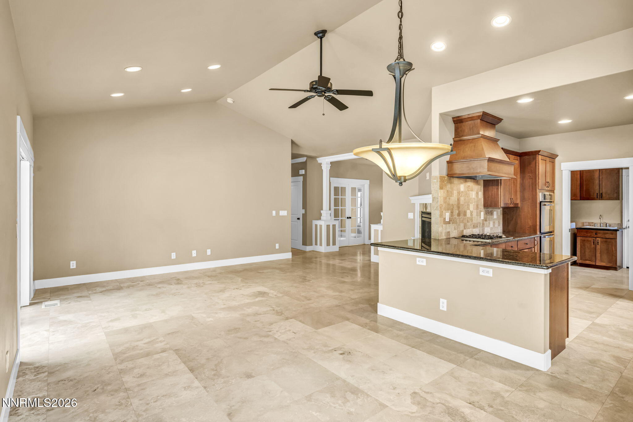 1828 Walnut Court Property Photo 10
