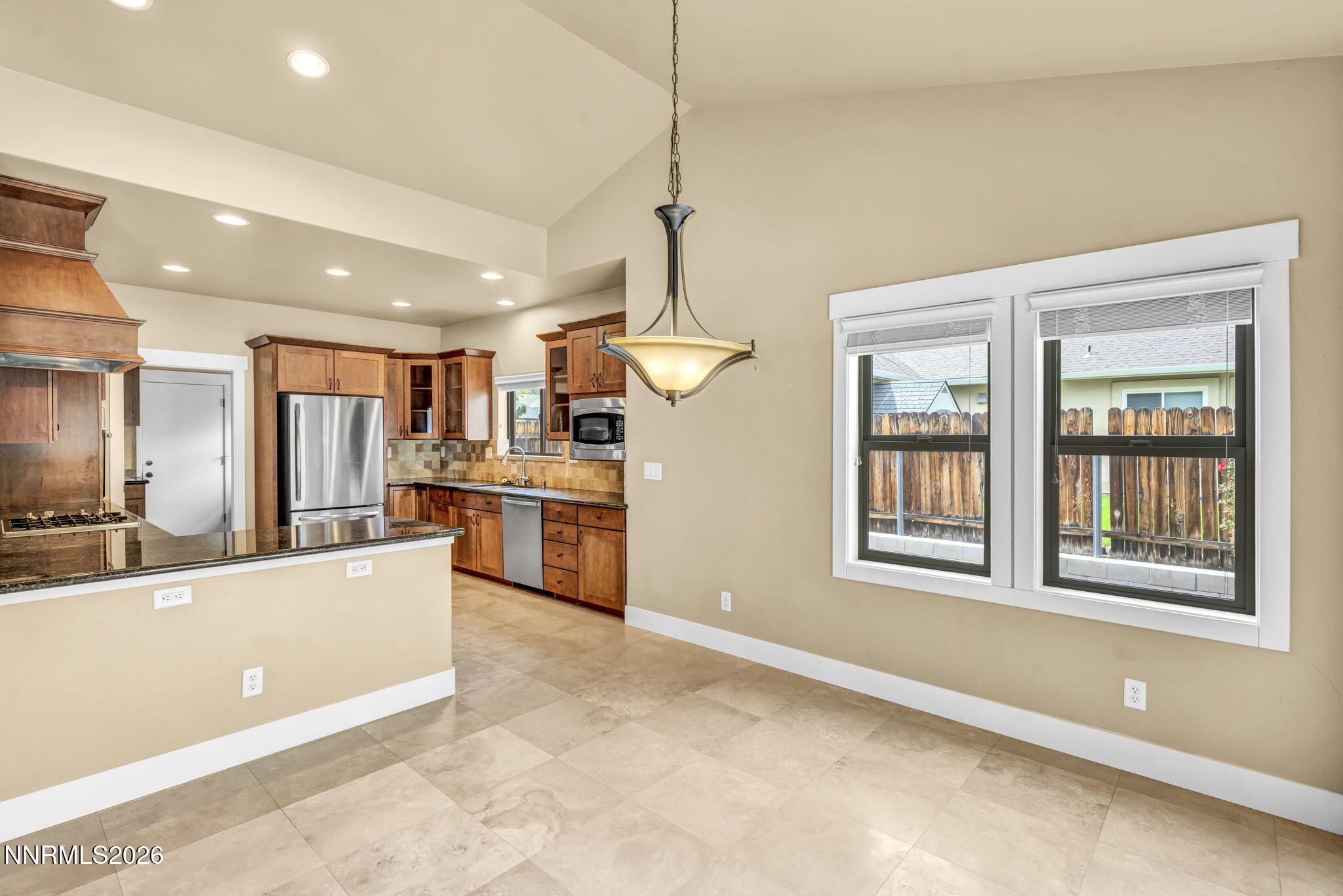 1828 Walnut Court Property Photo 12
