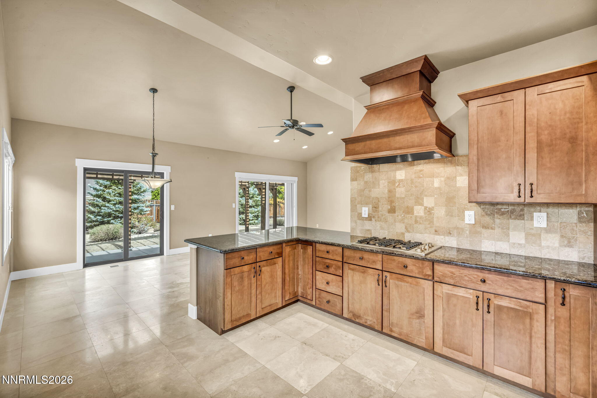 1828 Walnut Court Property Photo 14