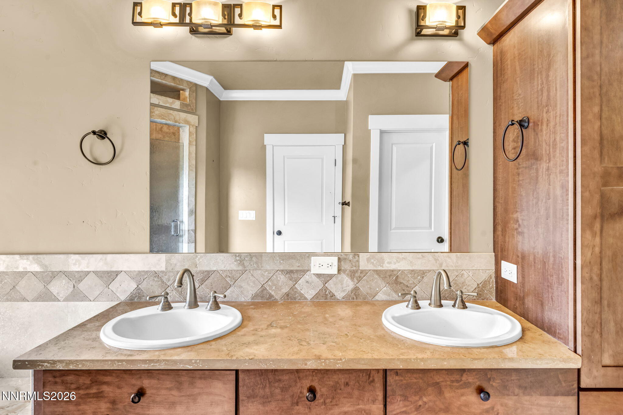 1828 Walnut Court Property Photo 26