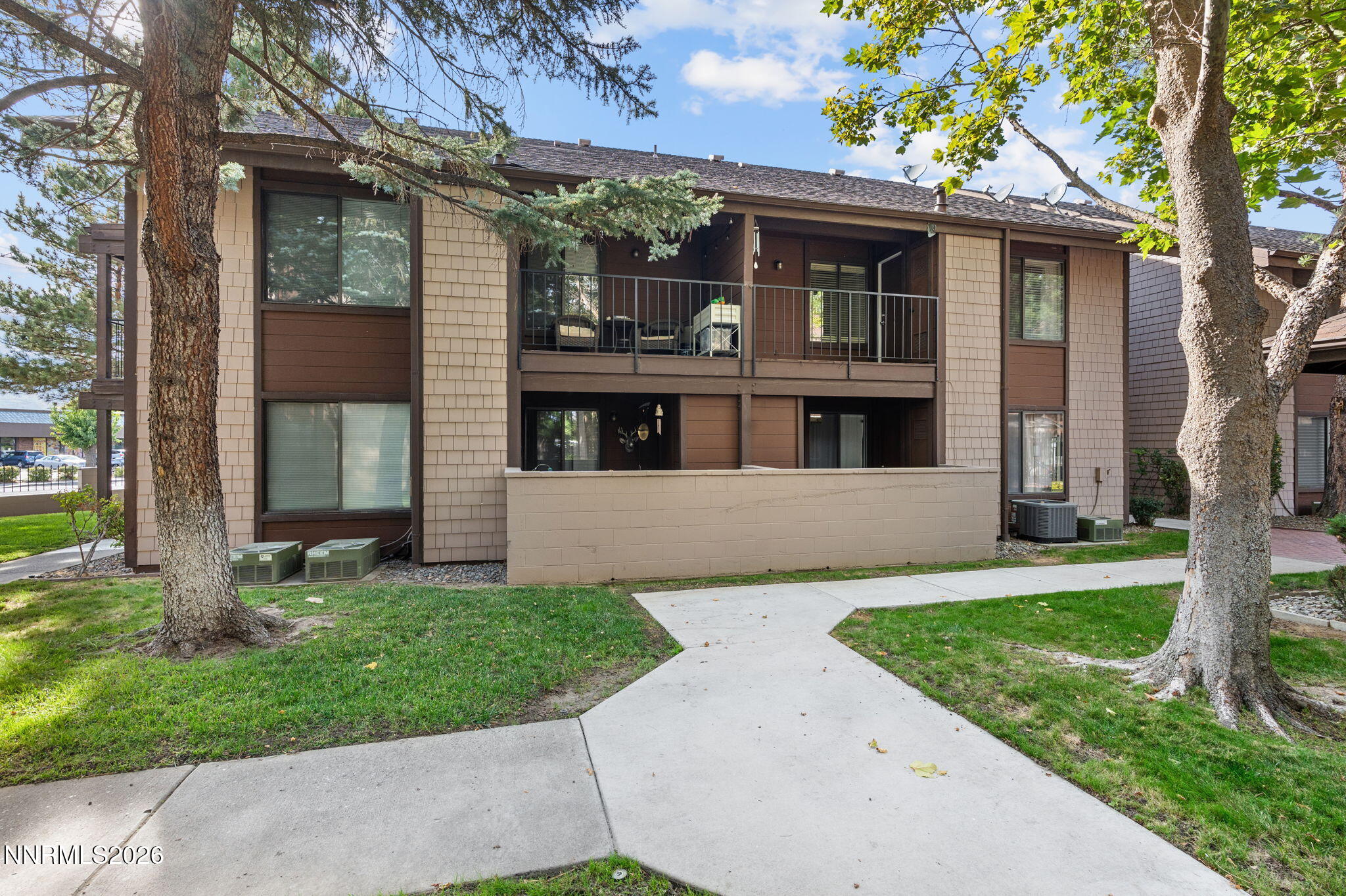 1465 E Peckham Lane 6 Property Photo 27