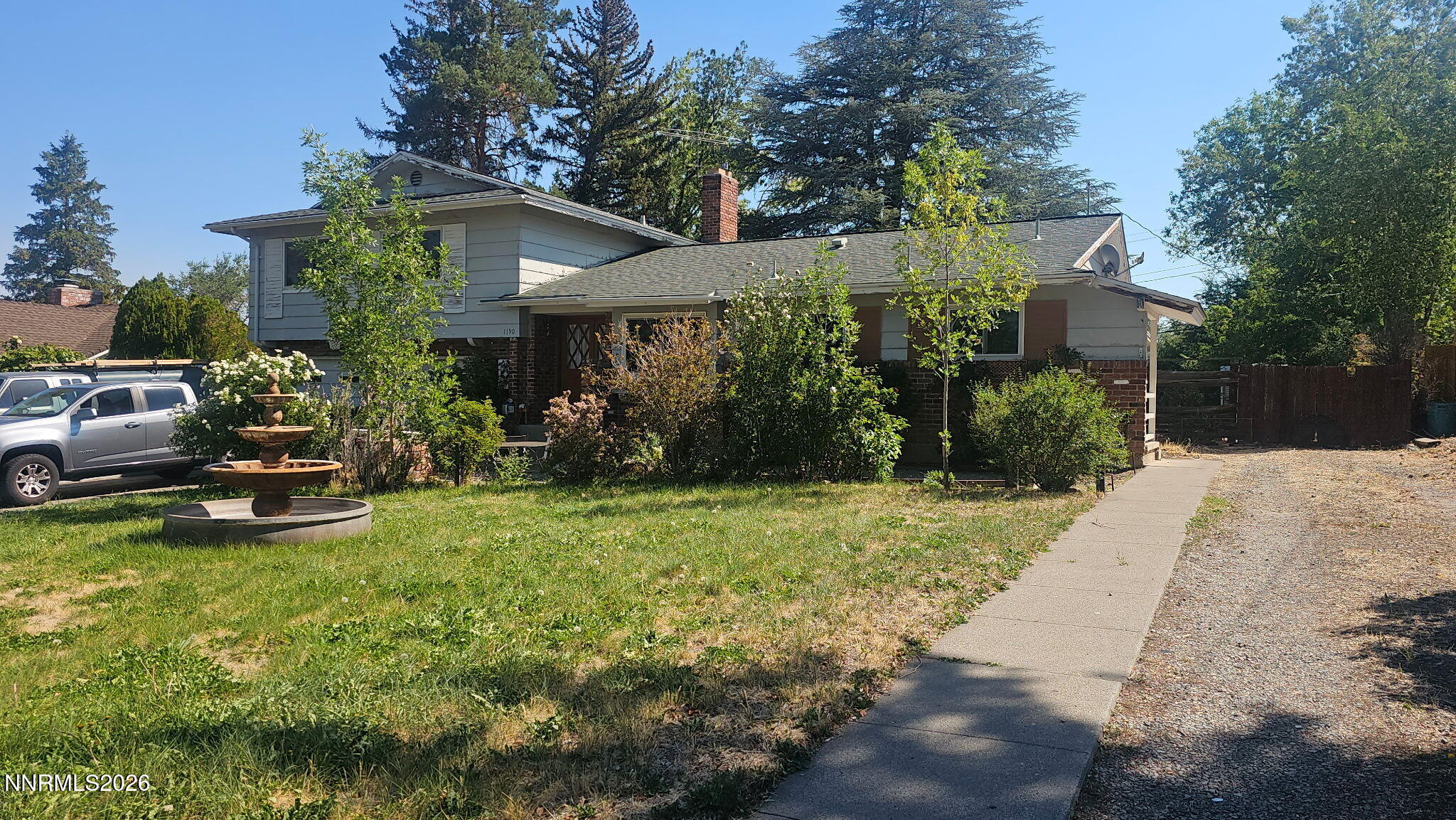 1190 Ferris Lane Property Photo 1