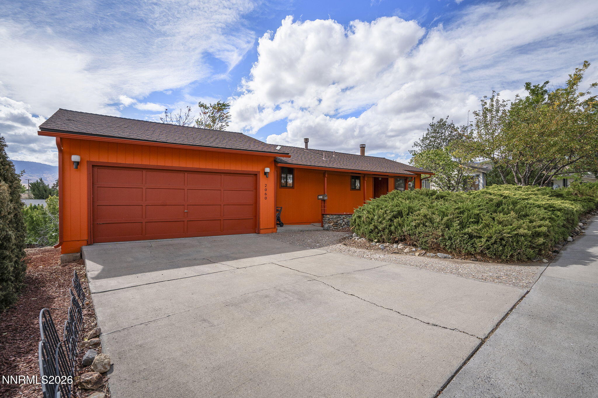 2060 Bonneville Avenue Property Photo 3