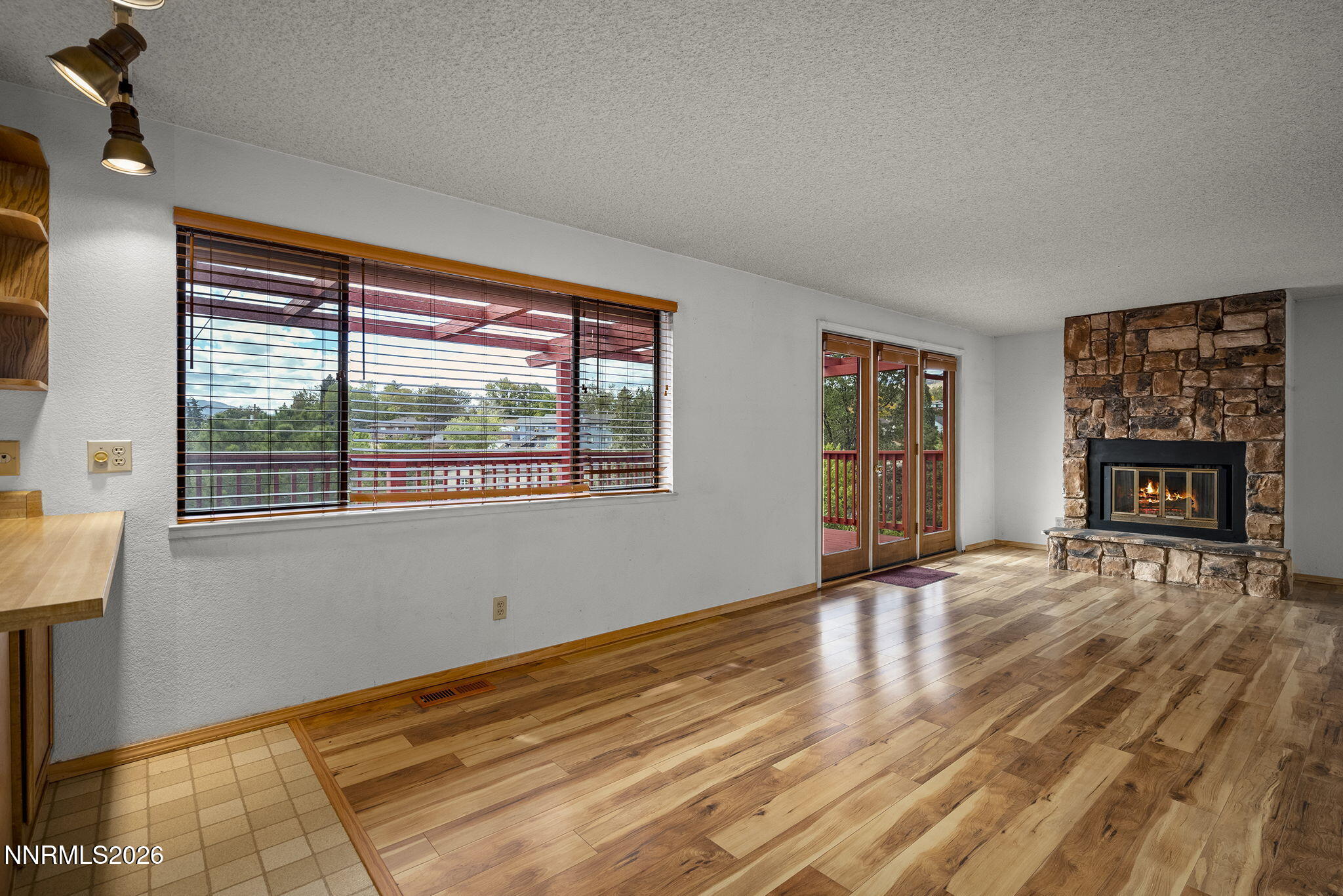 2060 Bonneville Avenue Property Photo 10