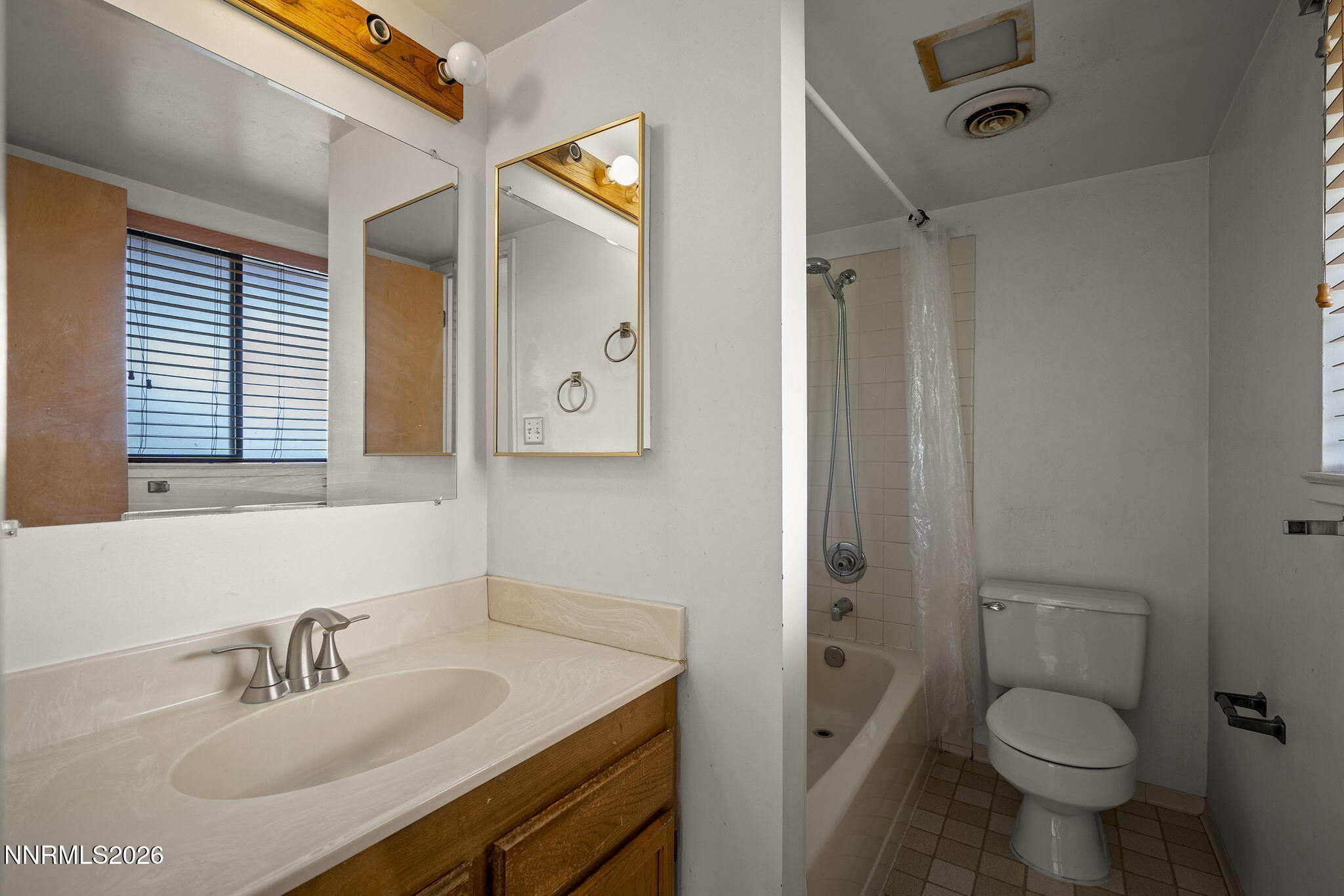 2060 Bonneville Avenue Property Photo 15