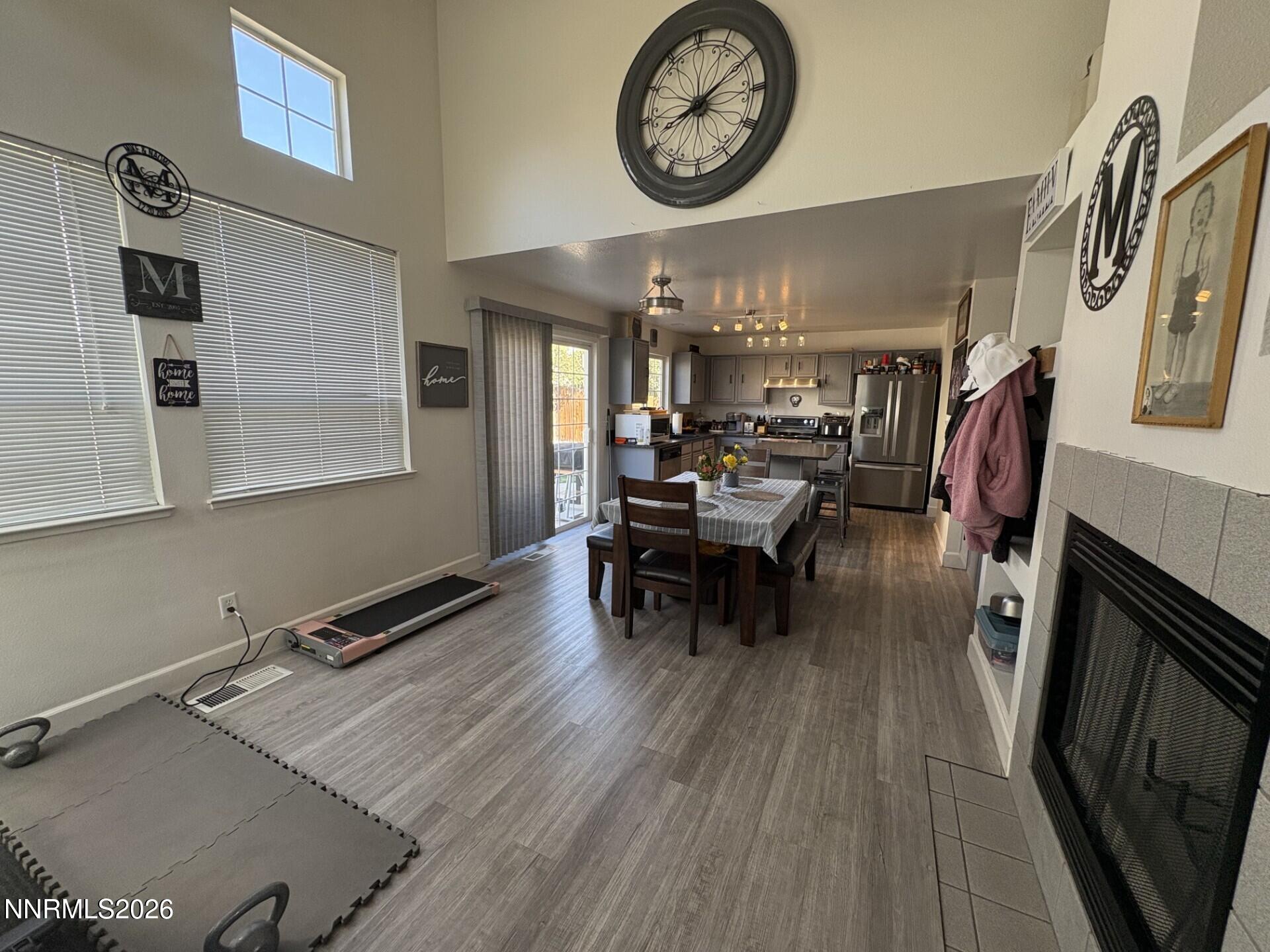 2794 Foxhill Drive Property Photo 12
