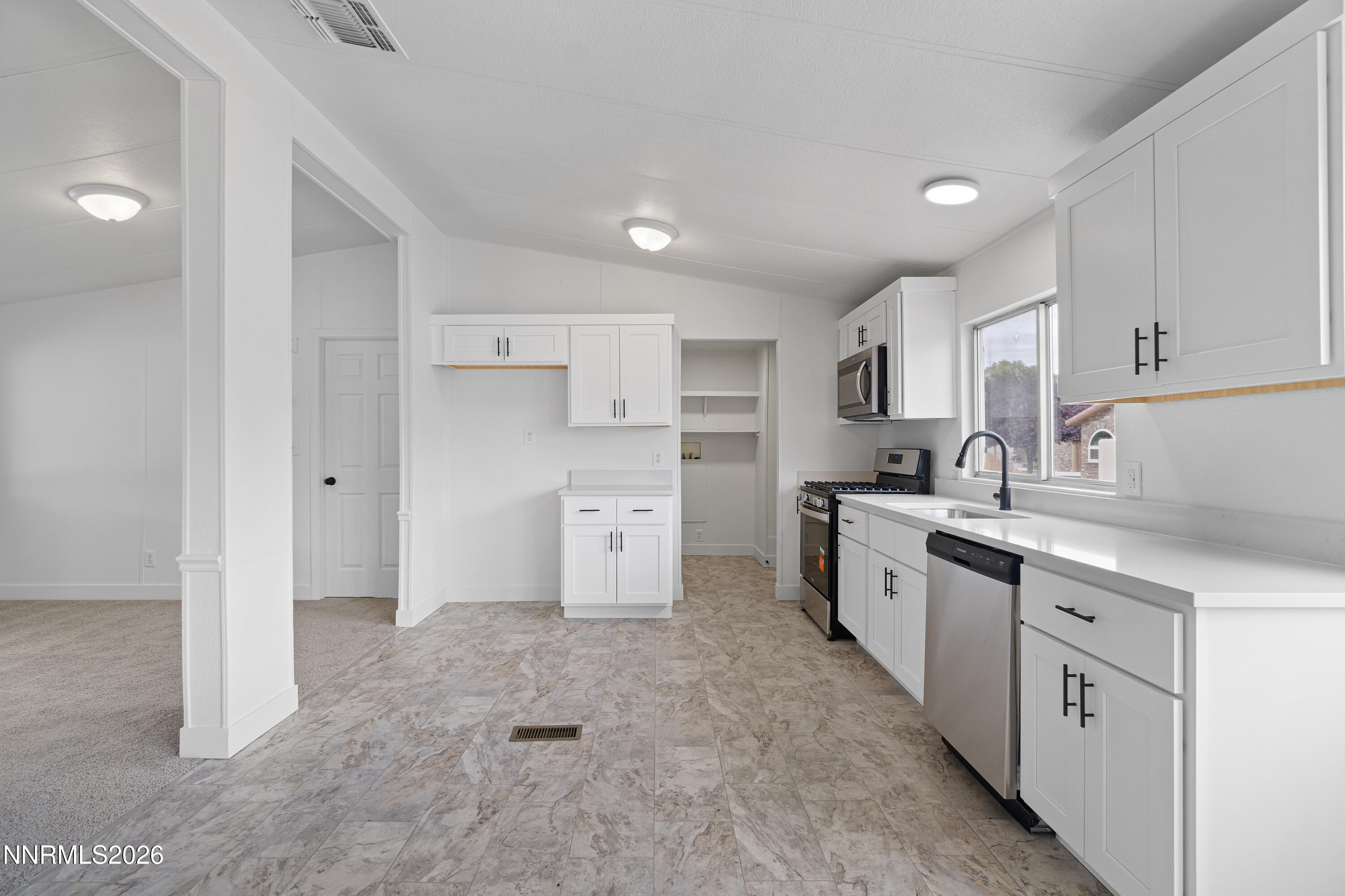3045 Casey Road Property Photo 11