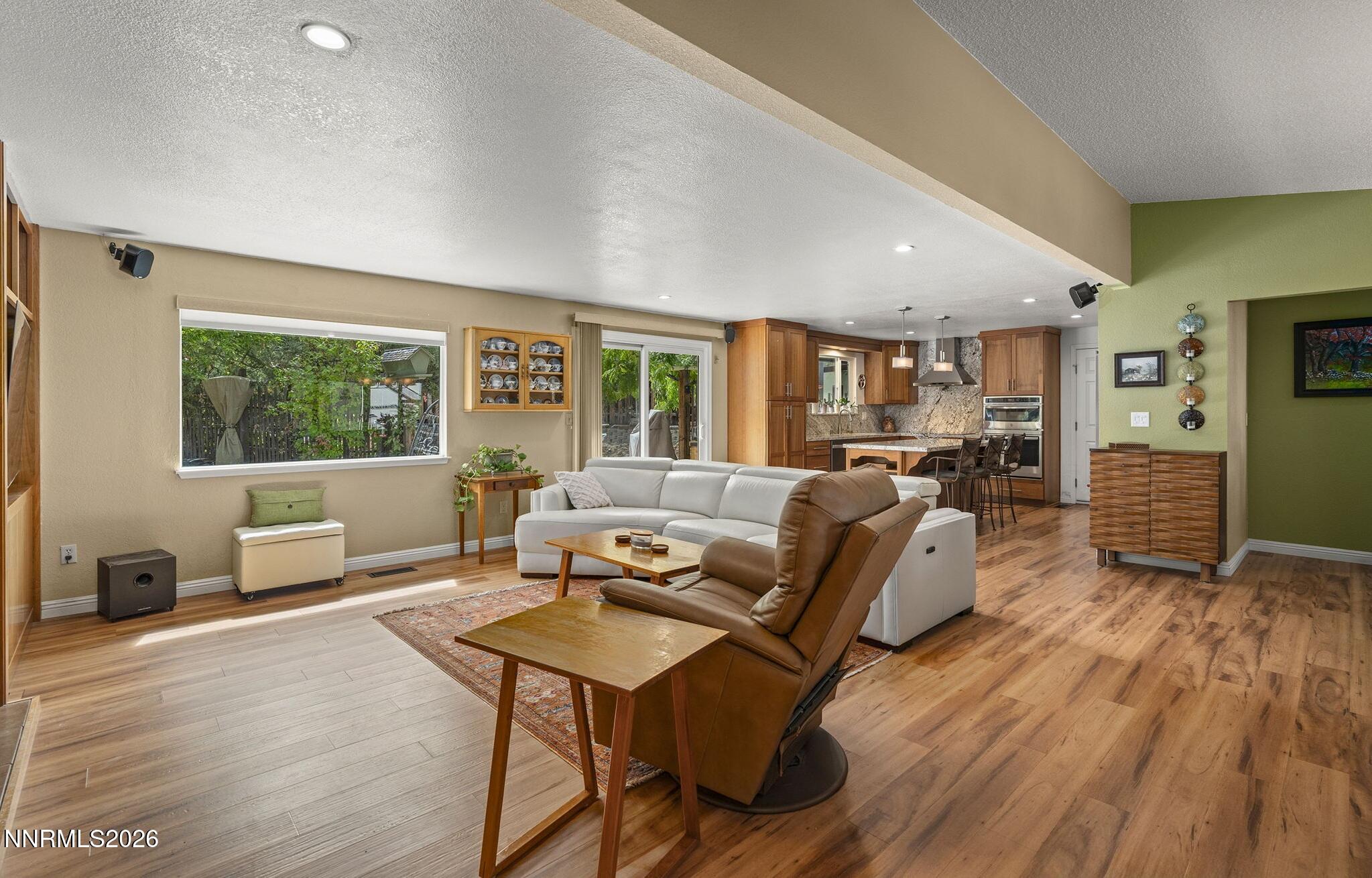 12940 Thomas Creek Road Property Photo 4