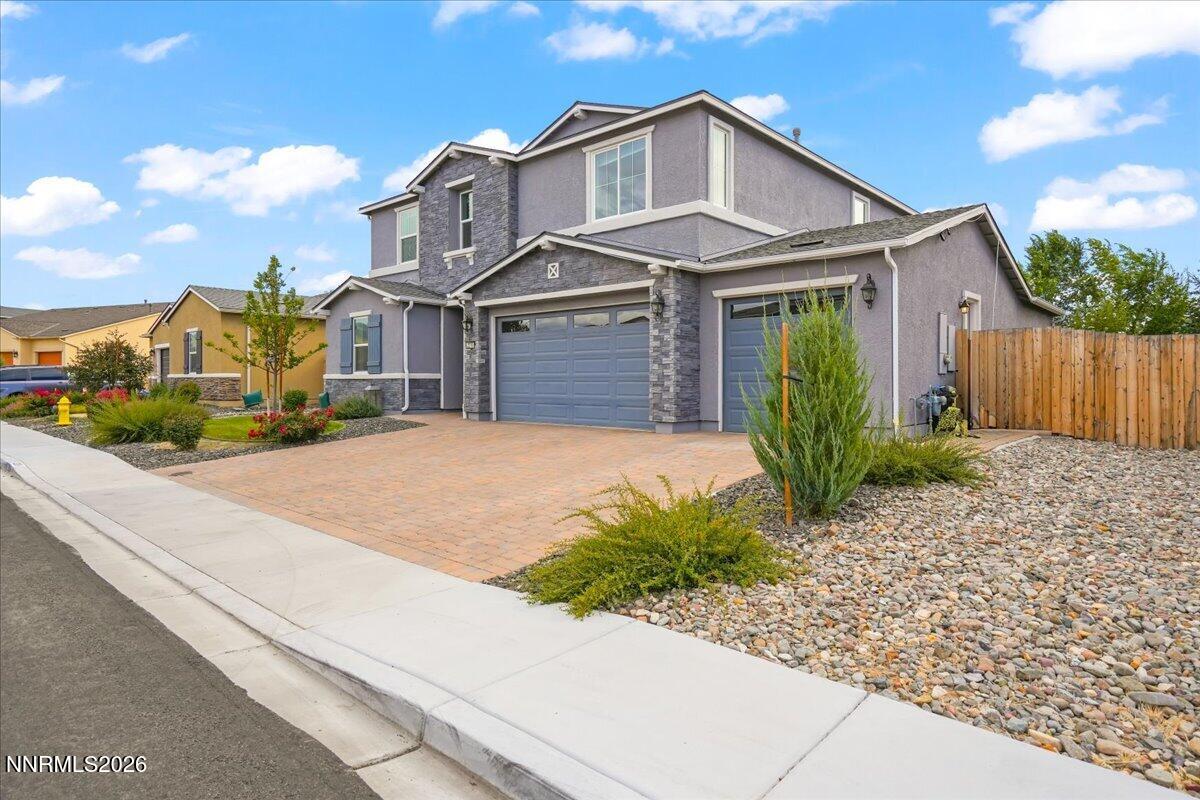 2219 Butte Creek Drive Property Photo 3