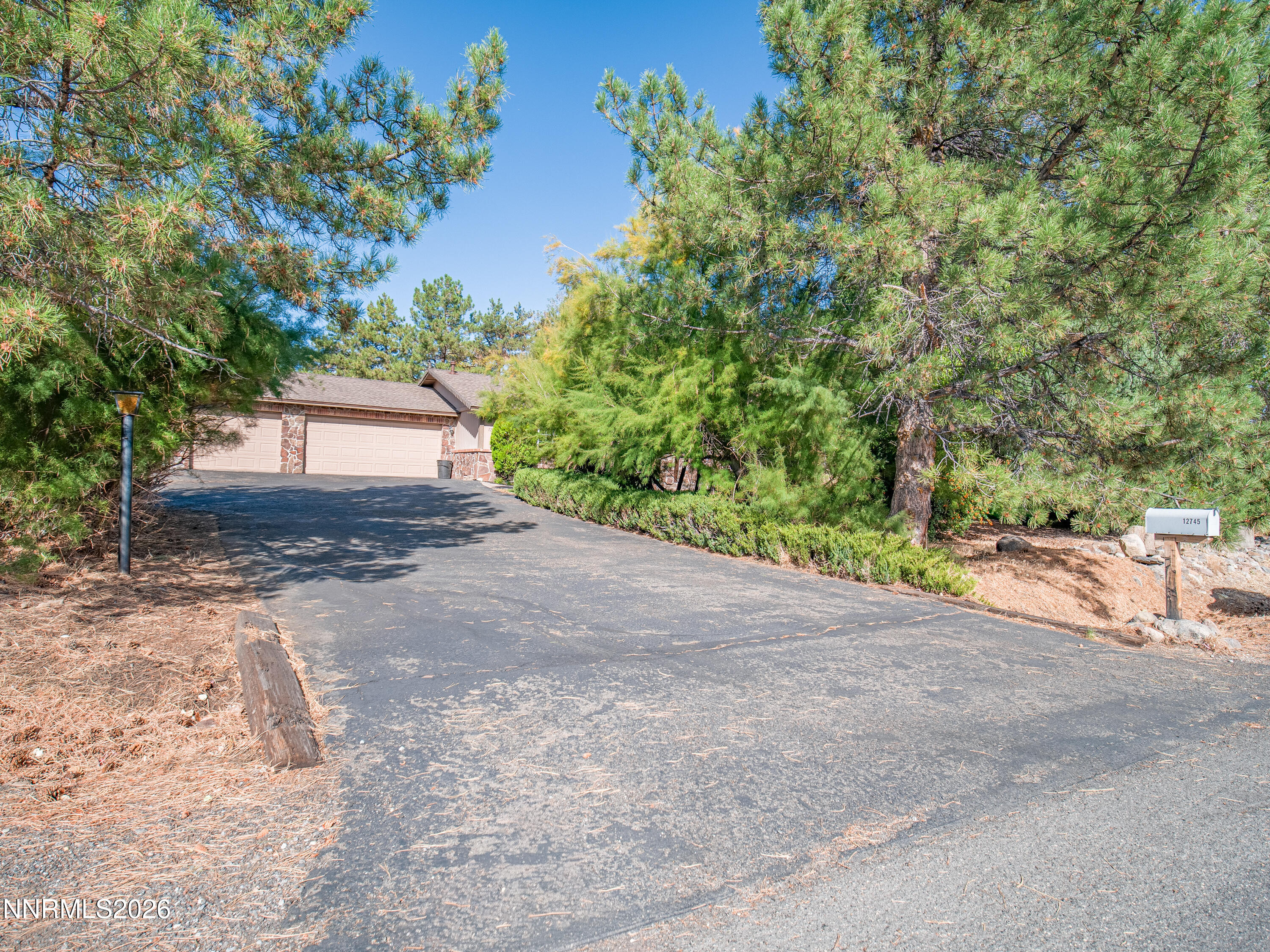 12745 Thomas Creek Road Property Photo 3