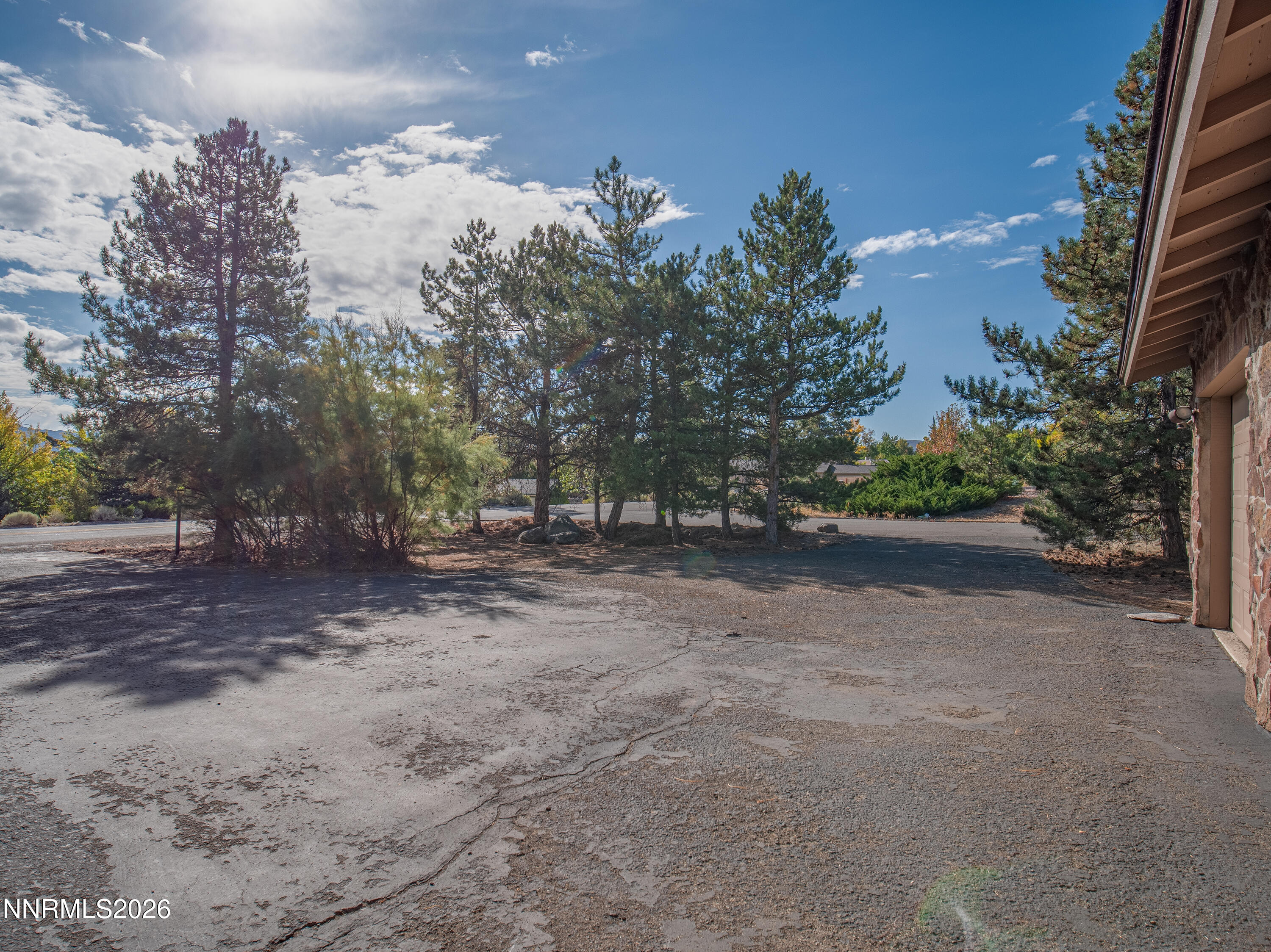 12745 Thomas Creek Road Property Photo 4