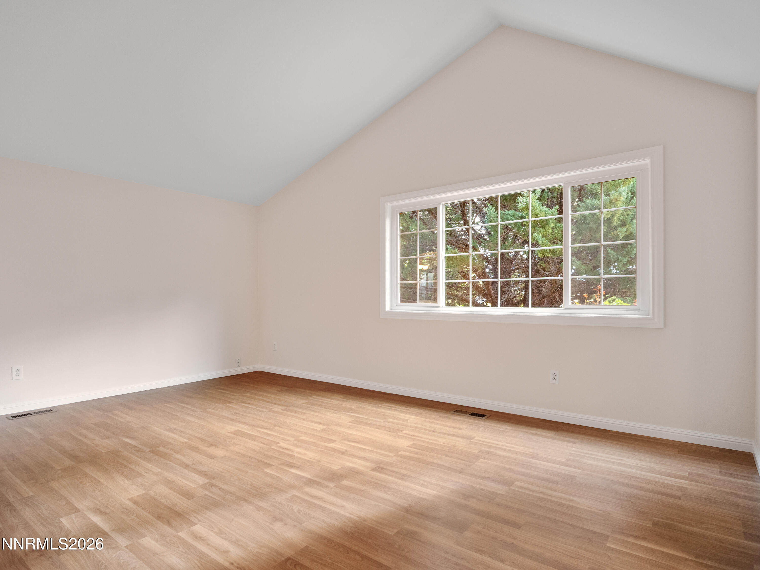 12745 Thomas Creek Road Property Photo 8
