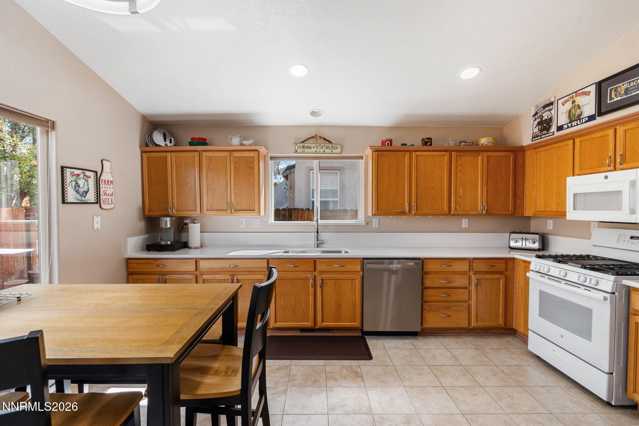 5480 Spandrell Lane Property Photo 11