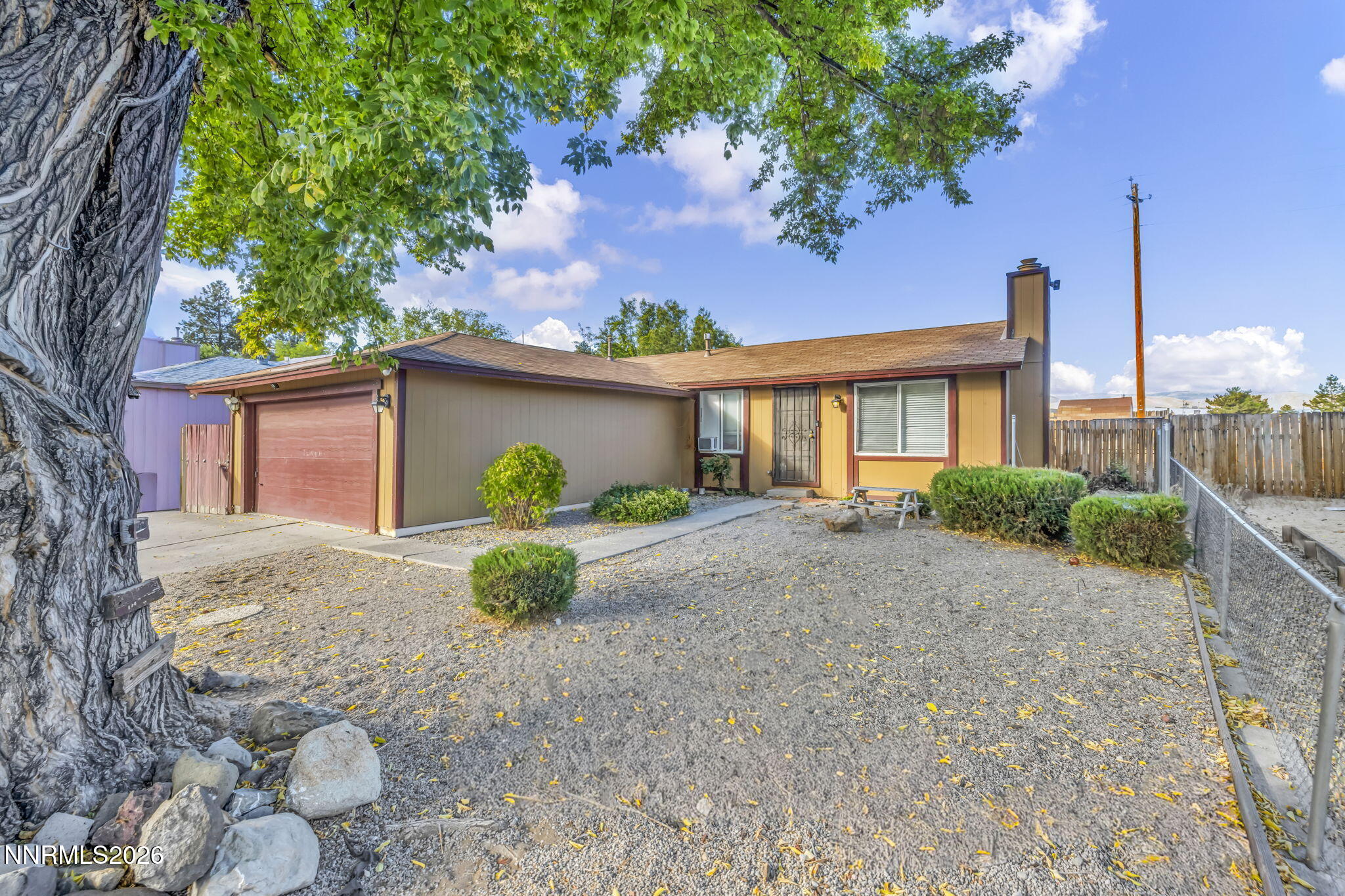14055 Kernite Street Property Photo 3