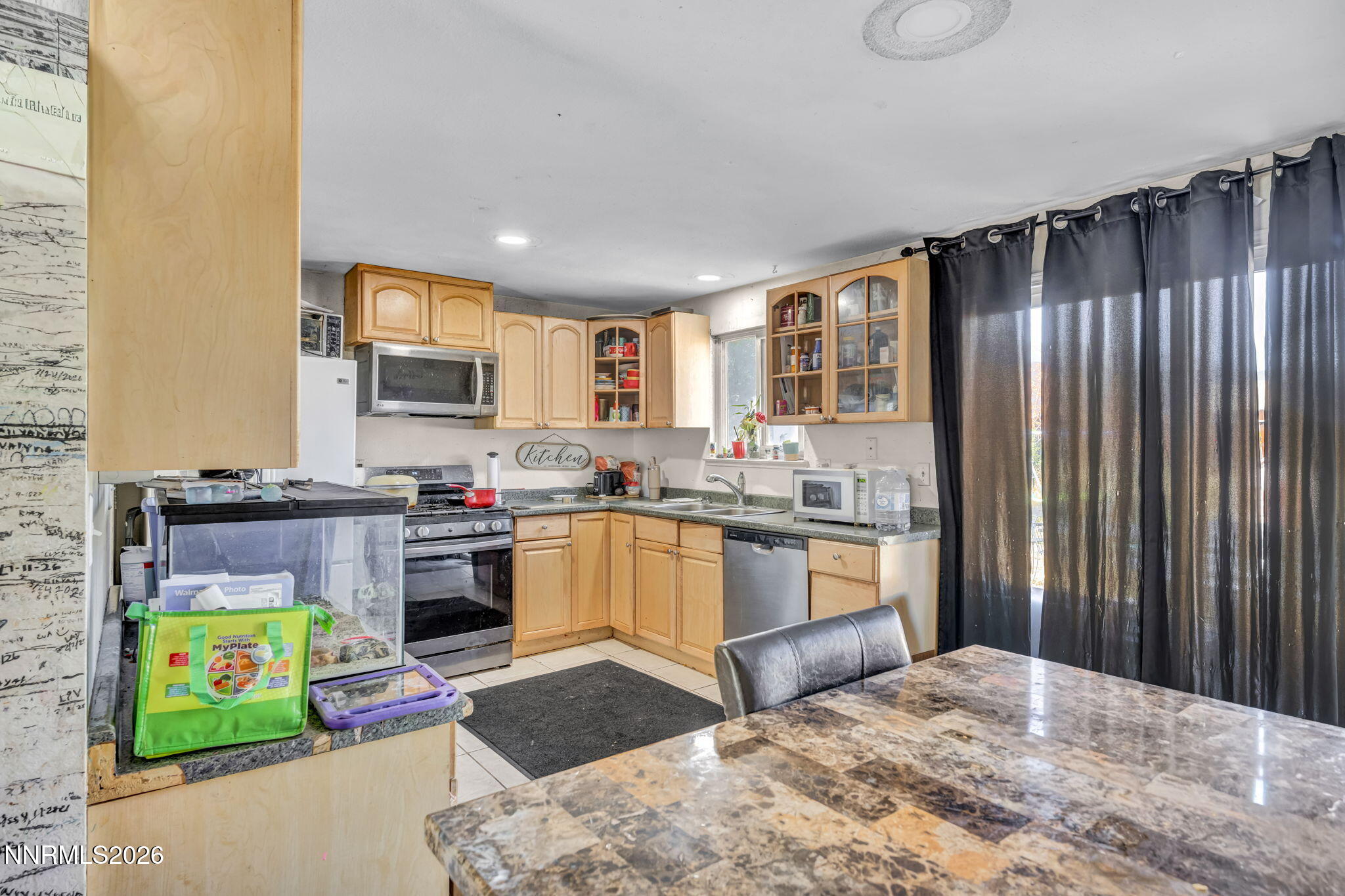 14055 Kernite Street Property Photo 9
