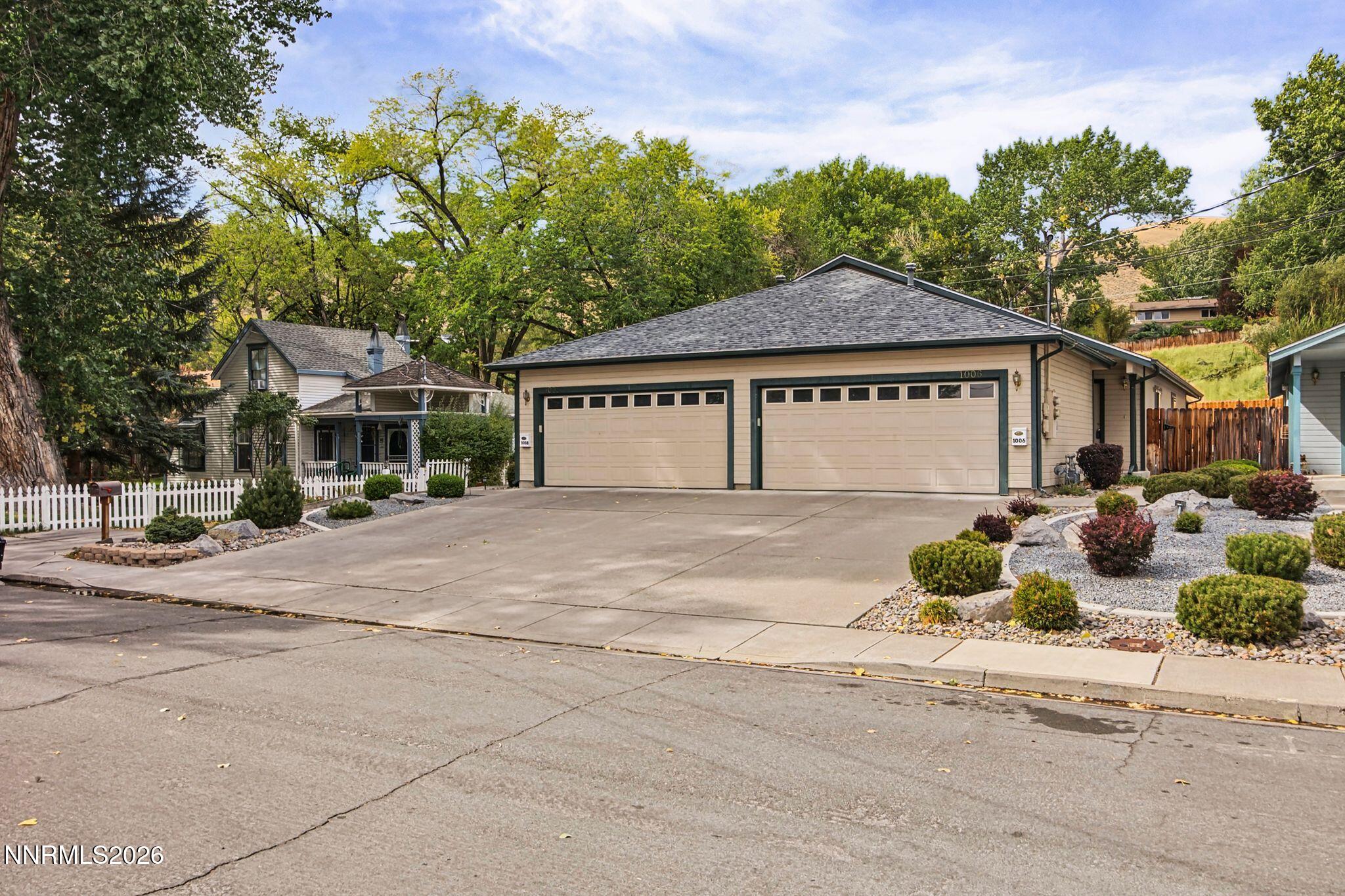 1006 S Minnesota Street Property Photo 1