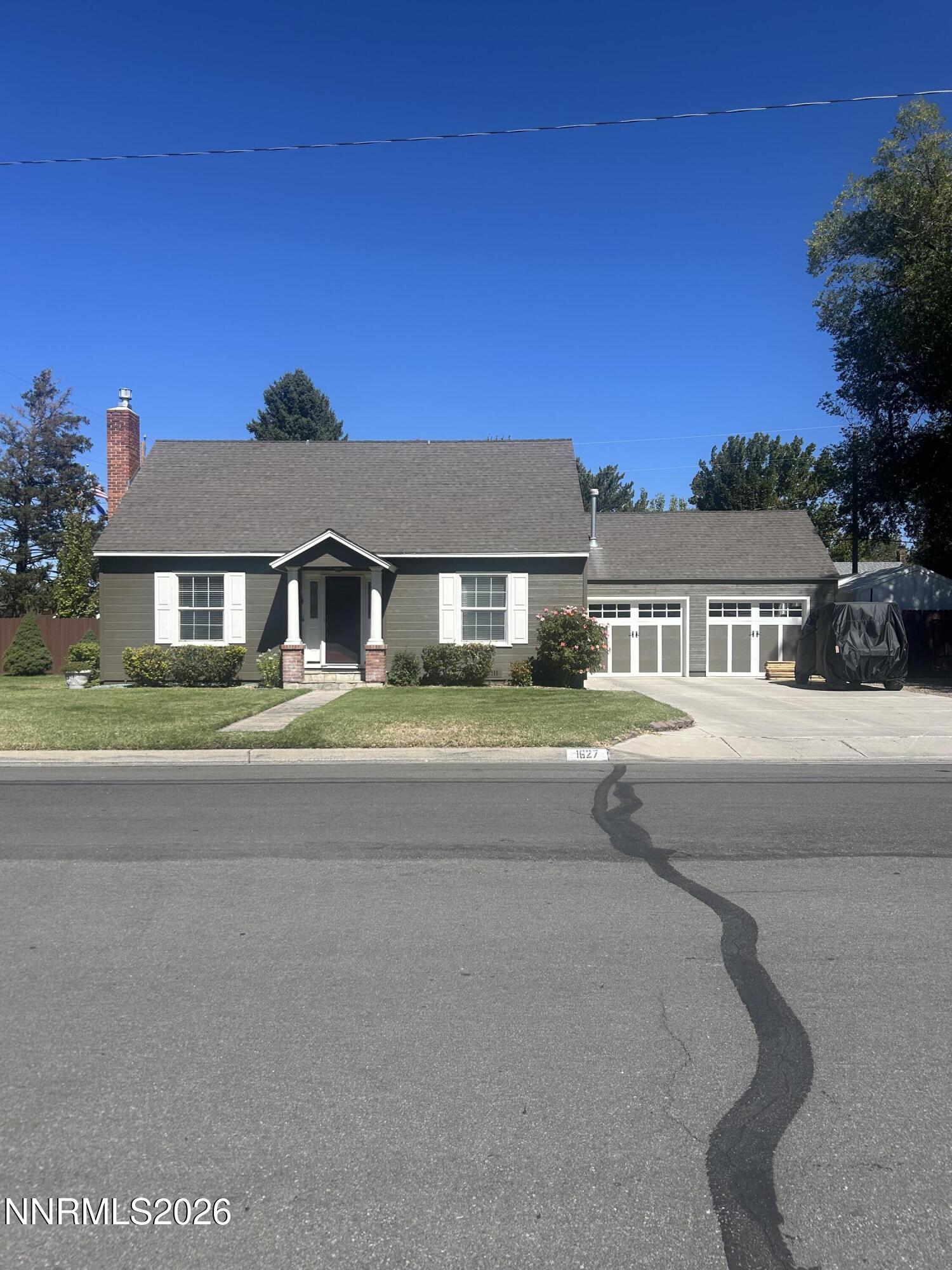 1627 Mono Avenue Property Photo 1