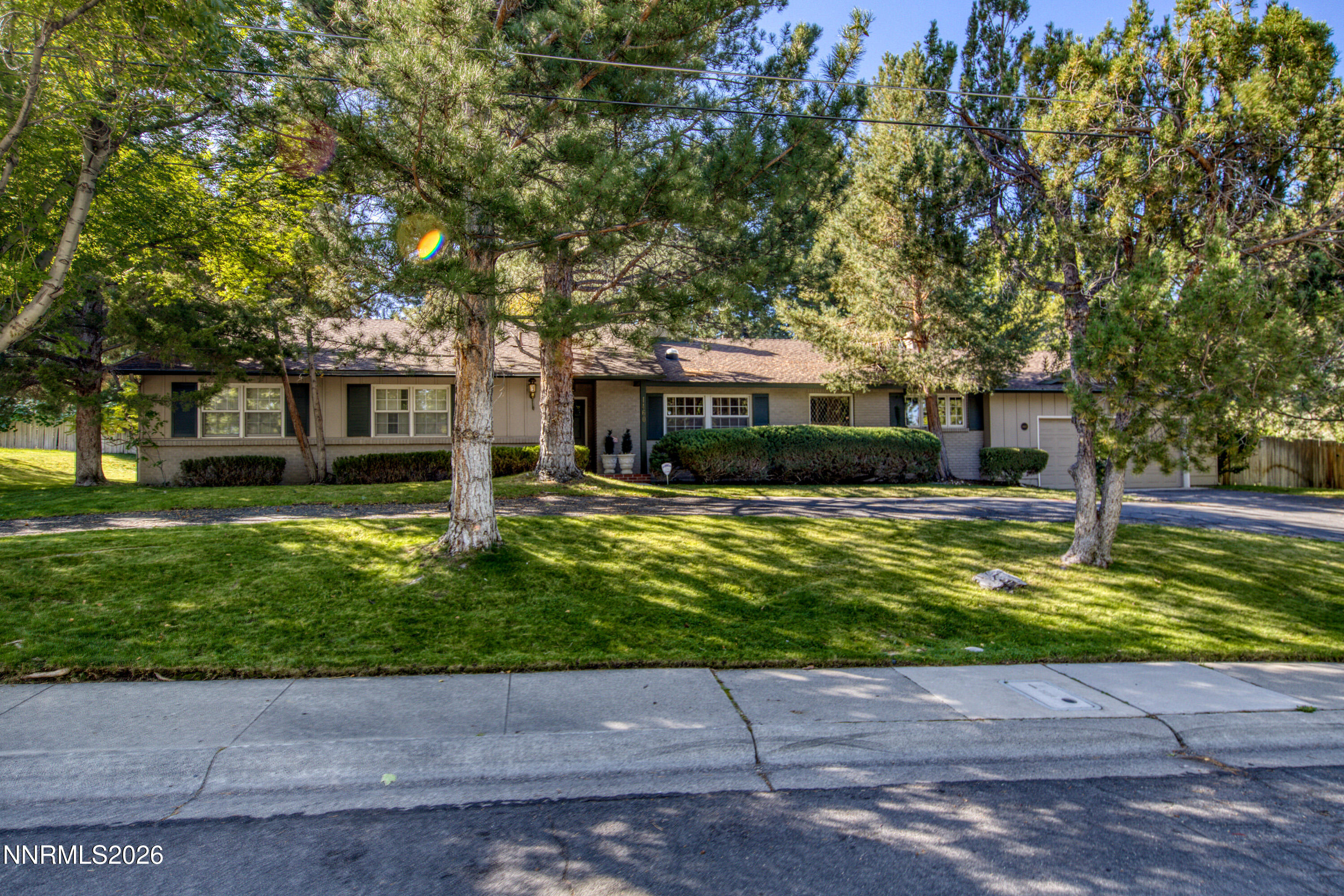 1460 Coronet Boulevard Property Photo 2