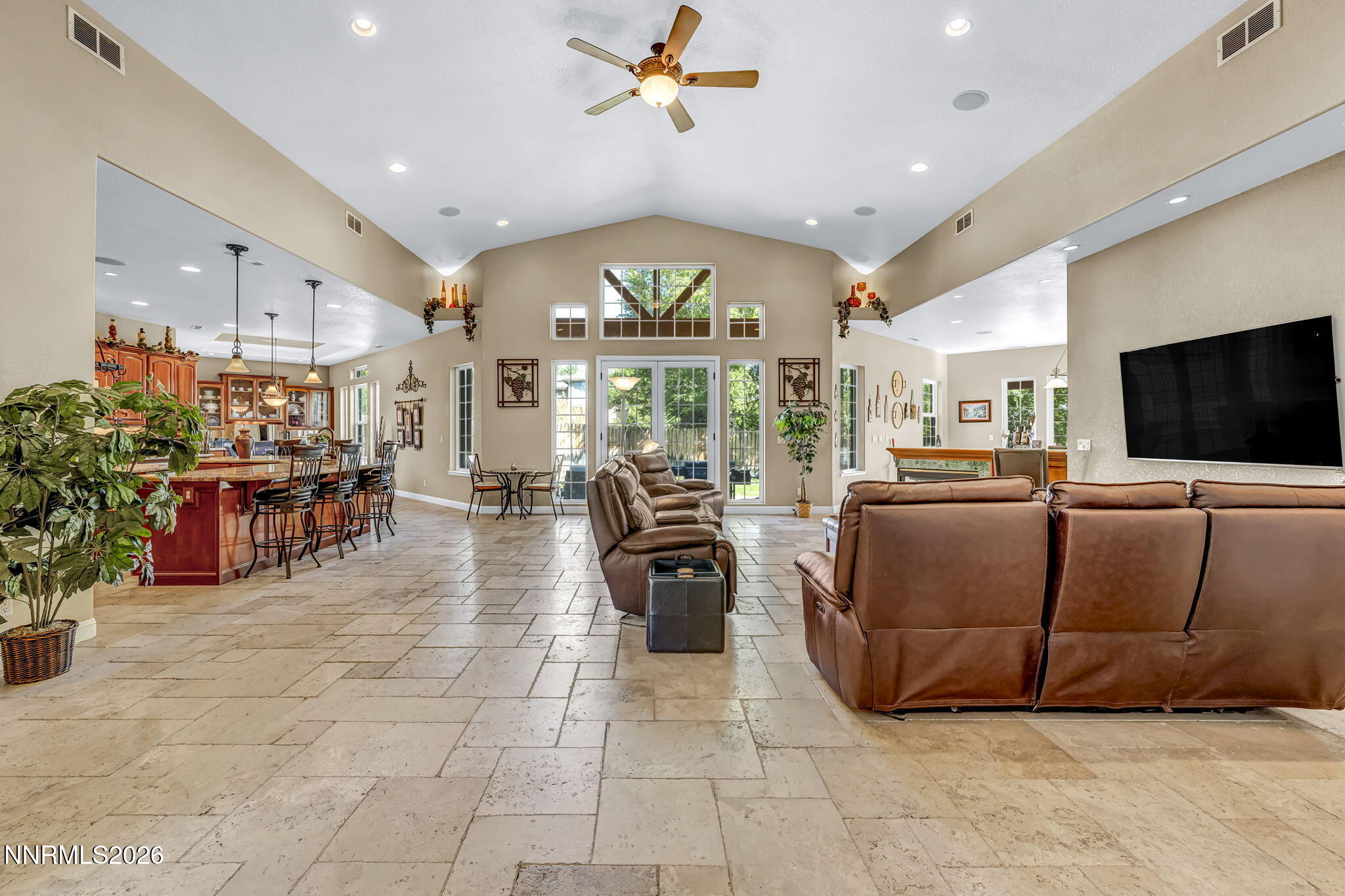1111 Sweetwater Drive Property Photo 6