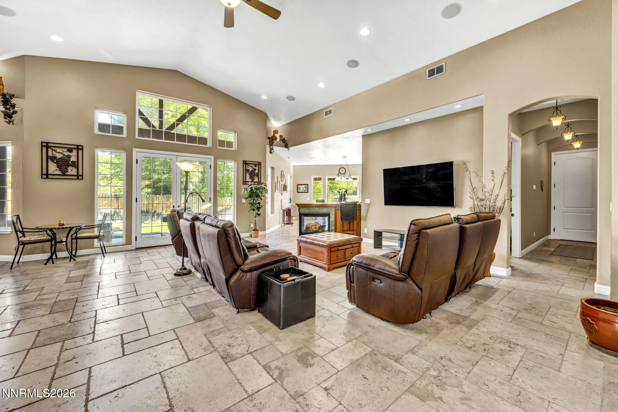 1111 Sweetwater Drive Property Photo 10