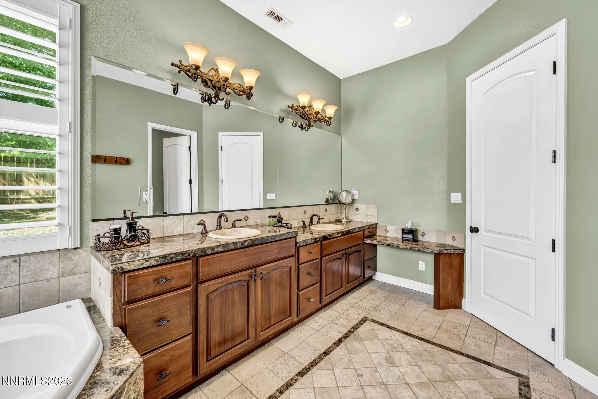 1111 Sweetwater Drive Property Photo 44