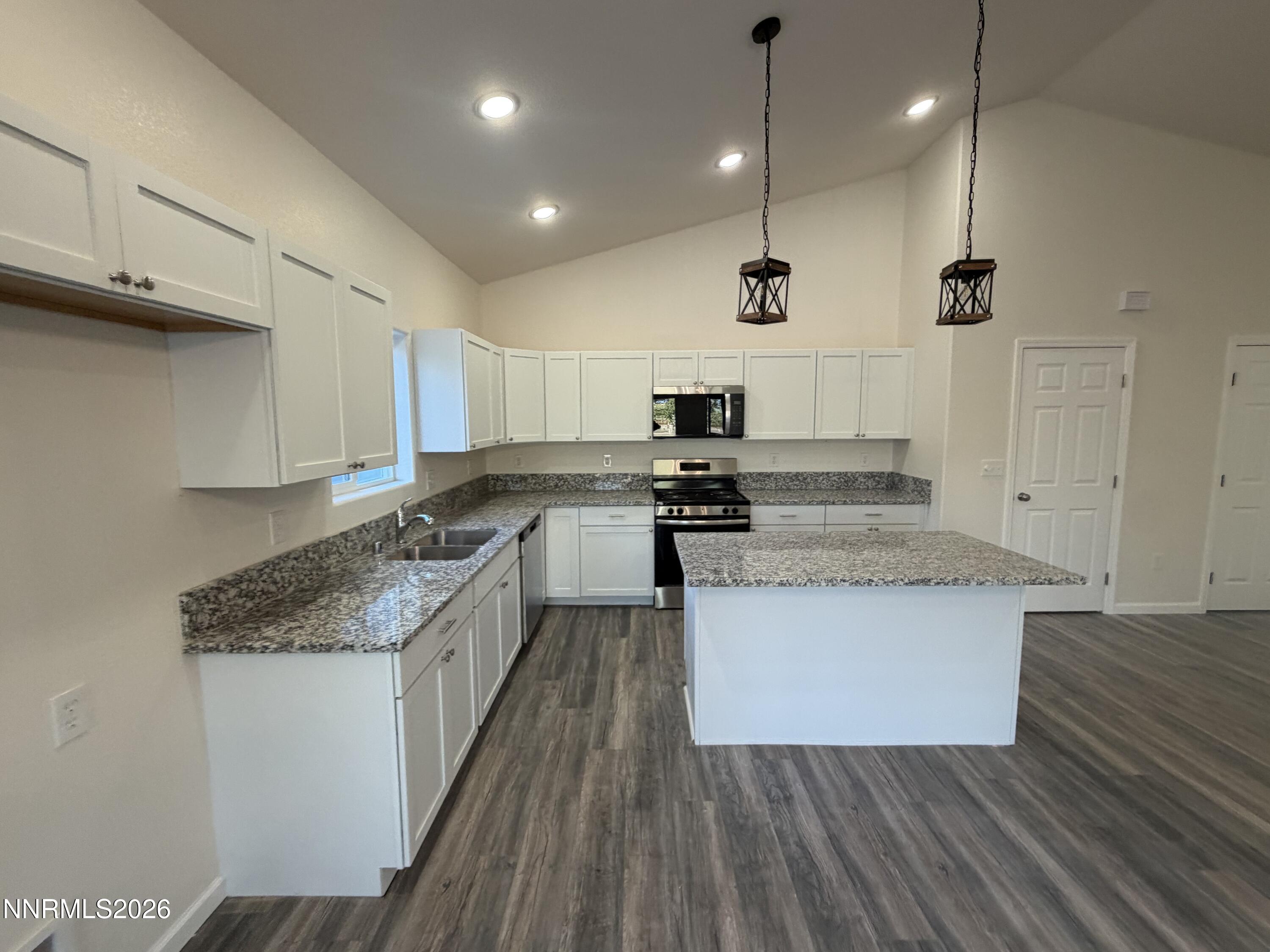 434 Dog Leg Drive Property Photo 7