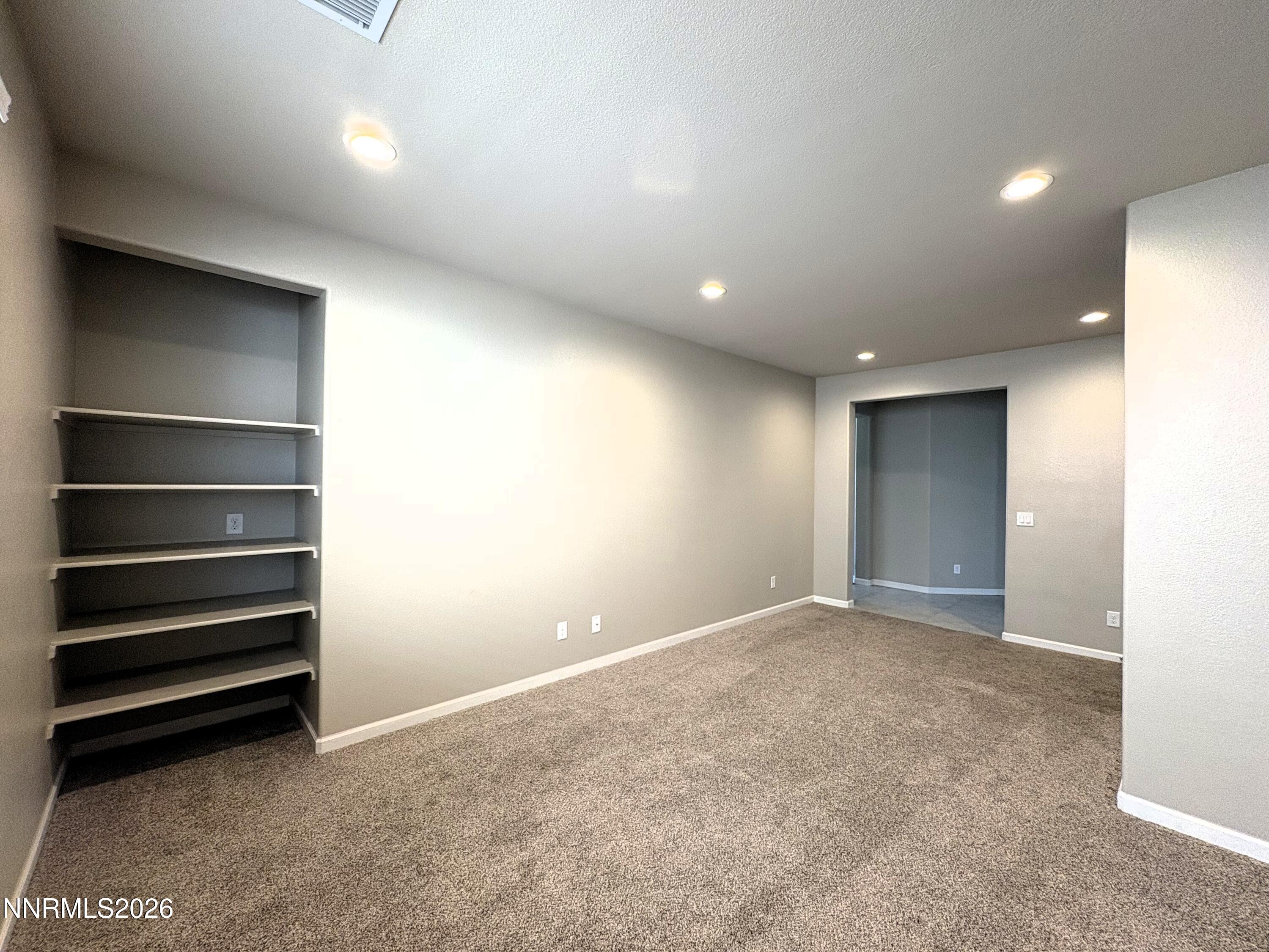 300 Granite Court Property Photo 5